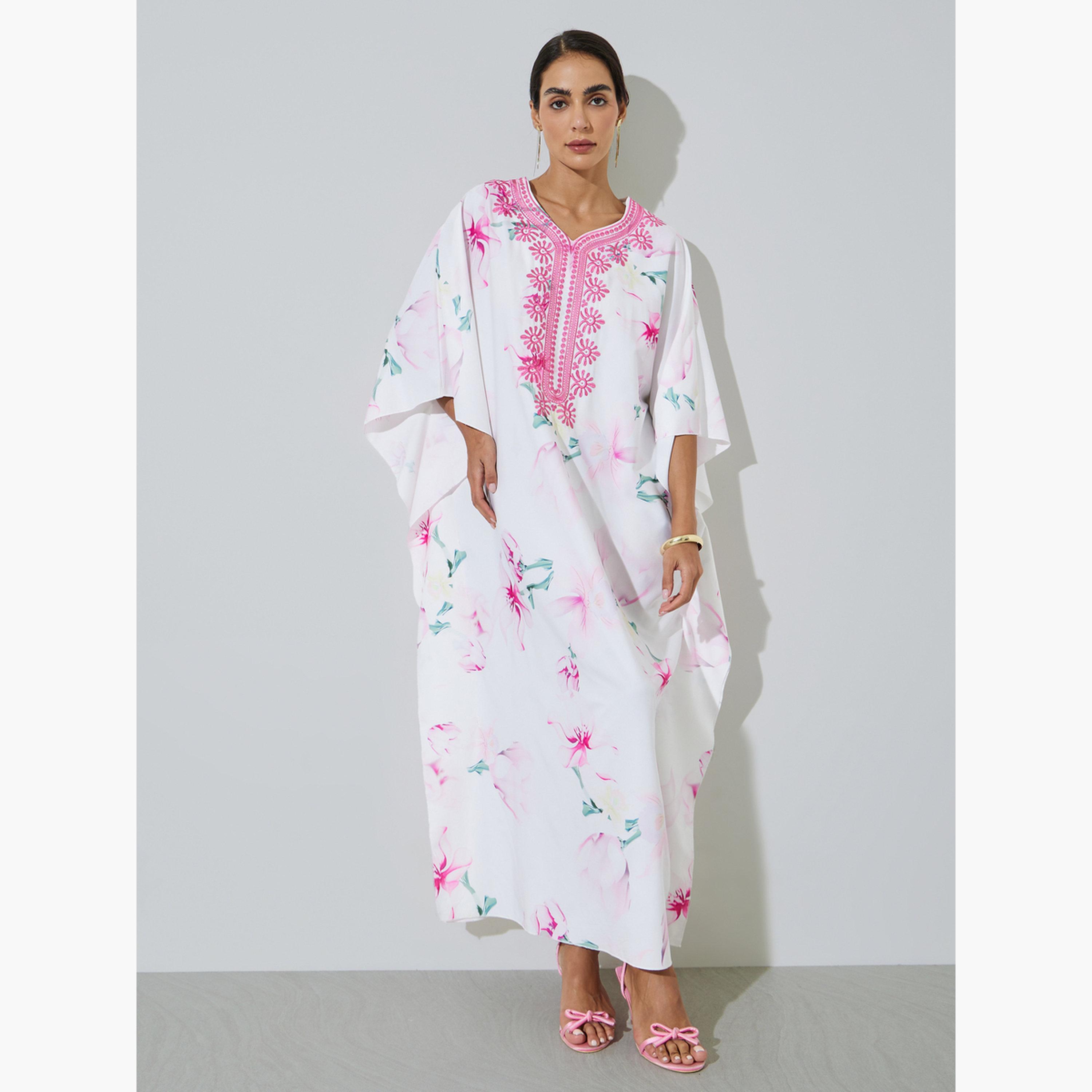 قفطان بياقة مطرزة ومطبع بالزهور متعدد الألوان-women-arabicclothing-kaftan-image-1