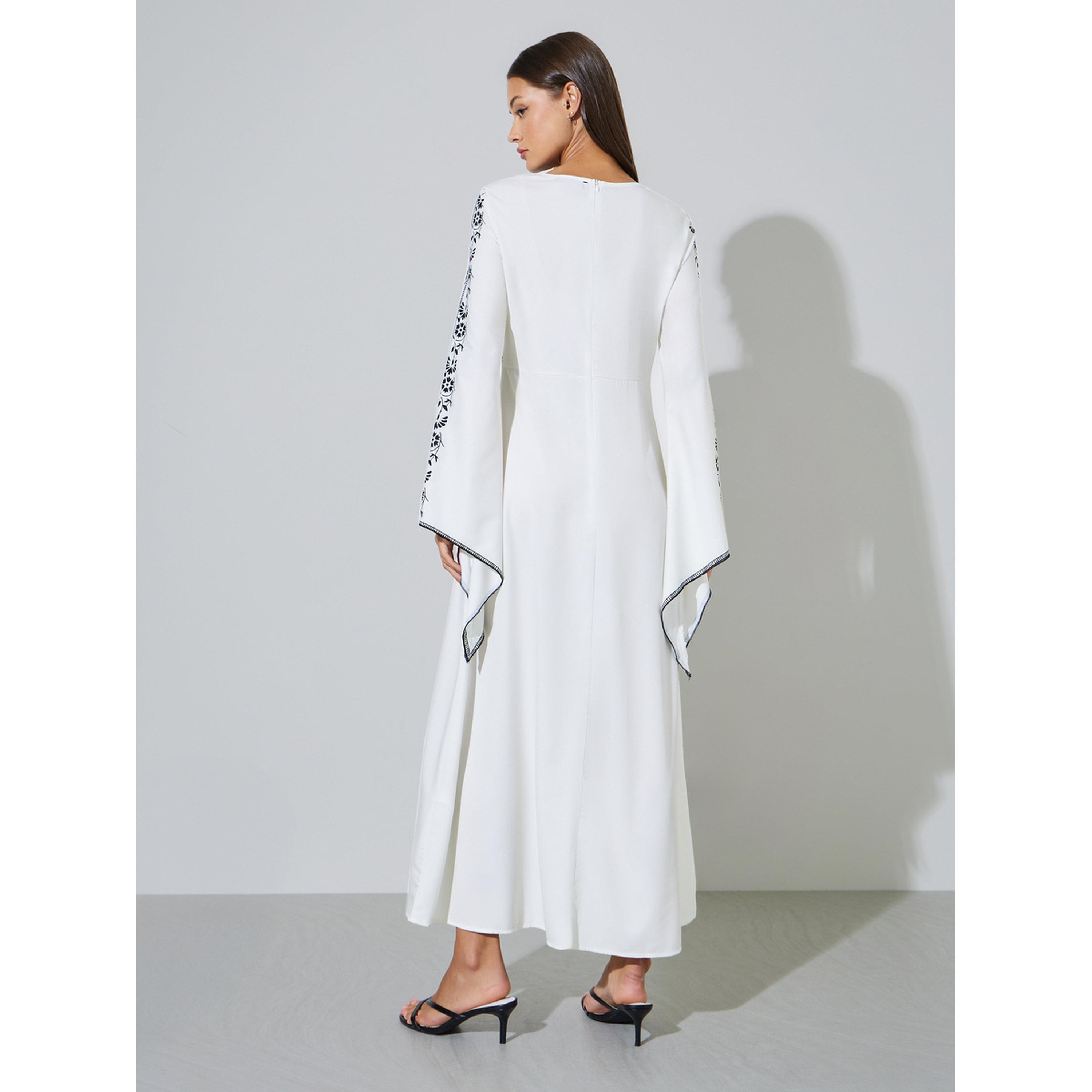Styli White Printed V-Neck Maxi Jalabiya-women-arabicclothing-jalabiyas-image-4