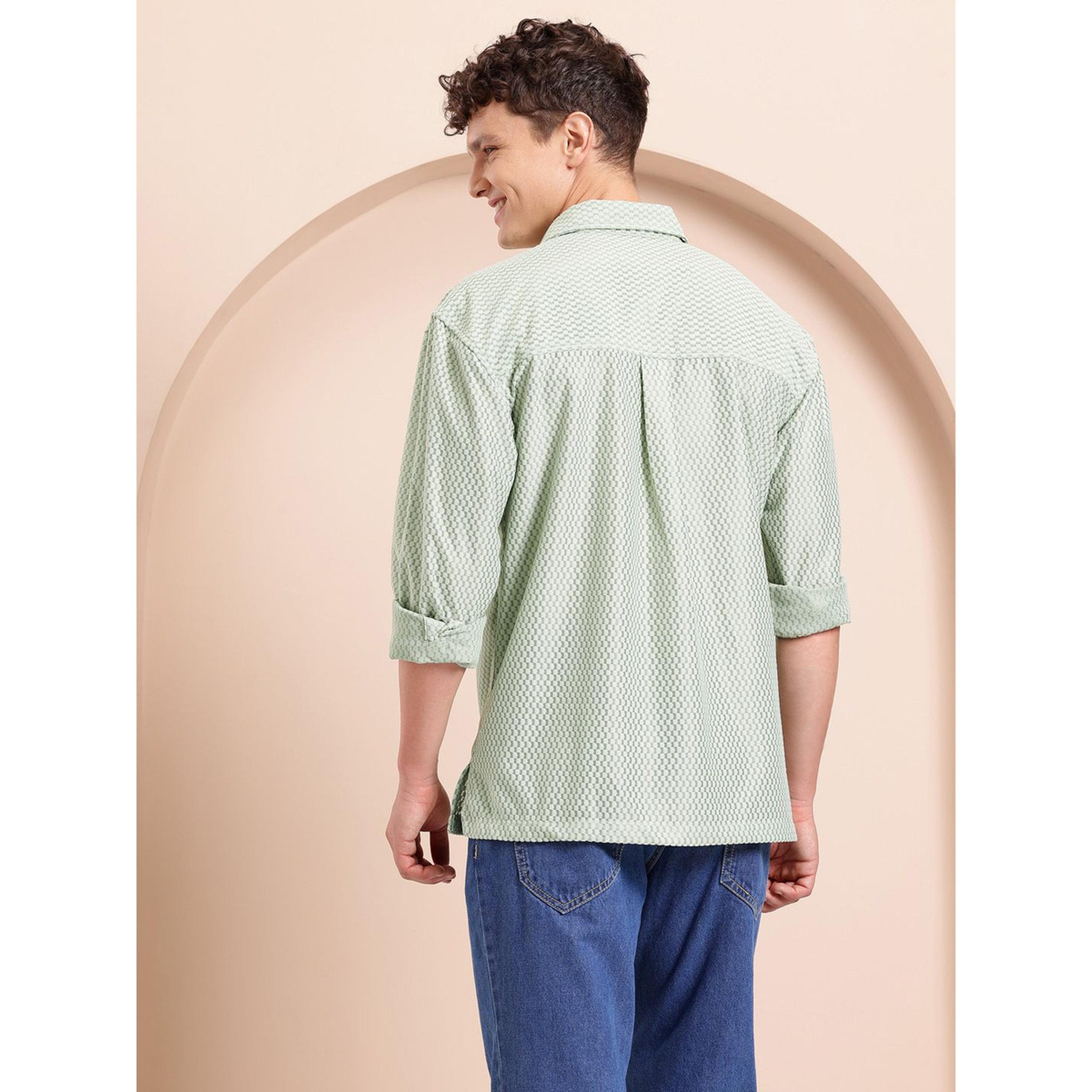 قميص منسوج بقصة مريحة ونمط مربعات للرجال-men-clothing-shirts-image-4