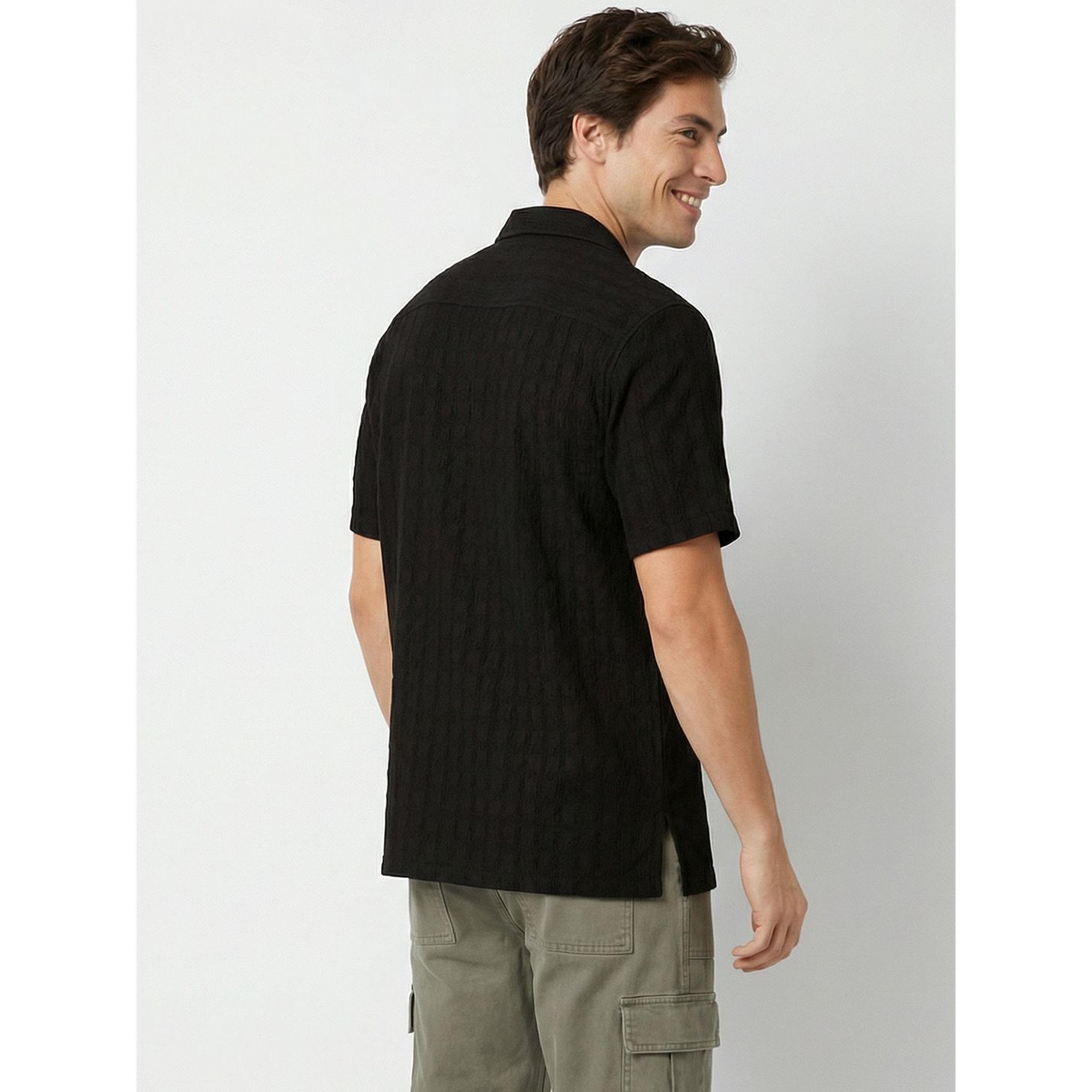 قميص كاجوال بتصميم بارز الملمس للرجال-men-clothing-shirts-image-4