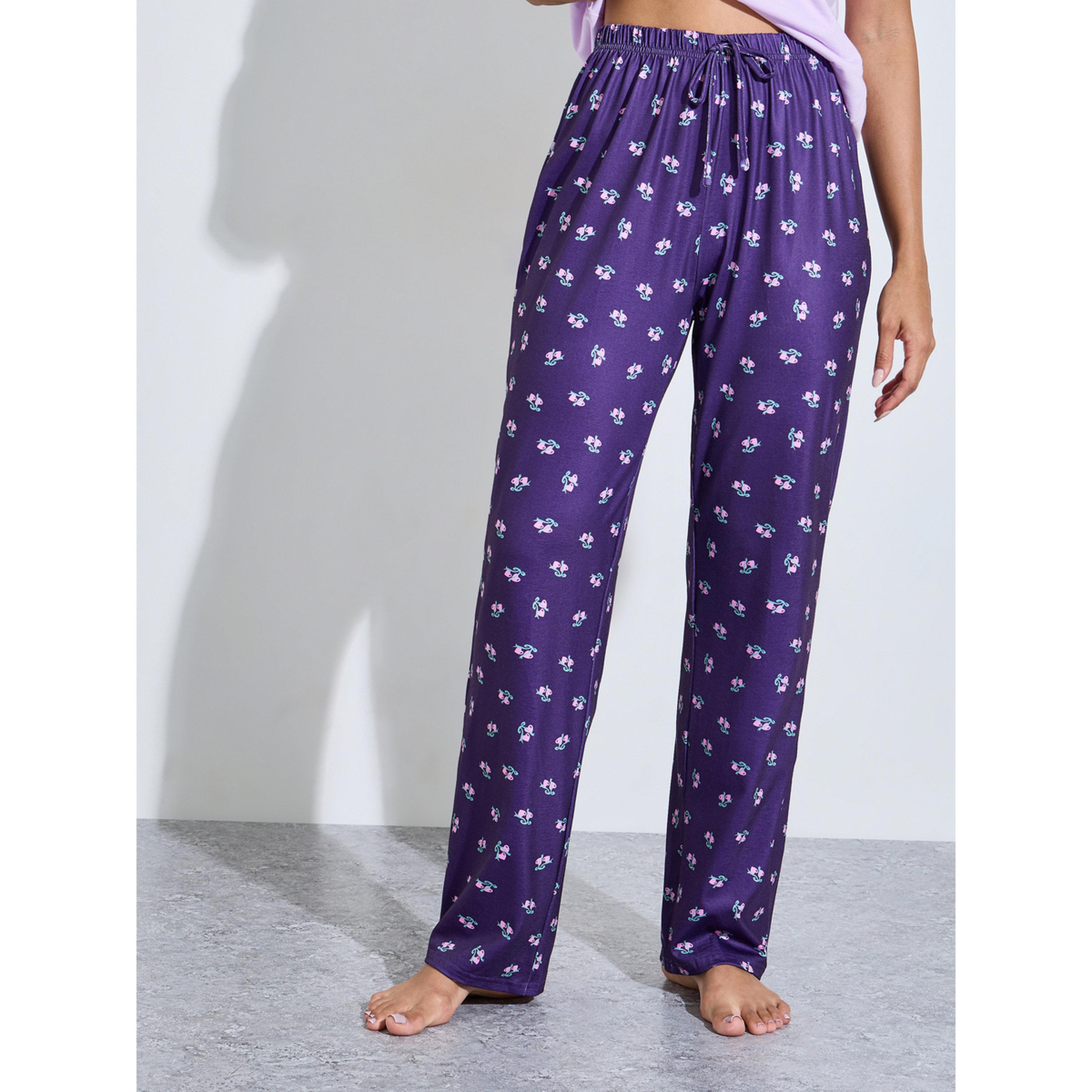 طقم بيجاما من بنطال بنمط طبعة أزهار كاملة وتيشيرت بطبعة شعار متعدد الألوان-women-clothing-nightwear-pyjamas-longsets-image-5