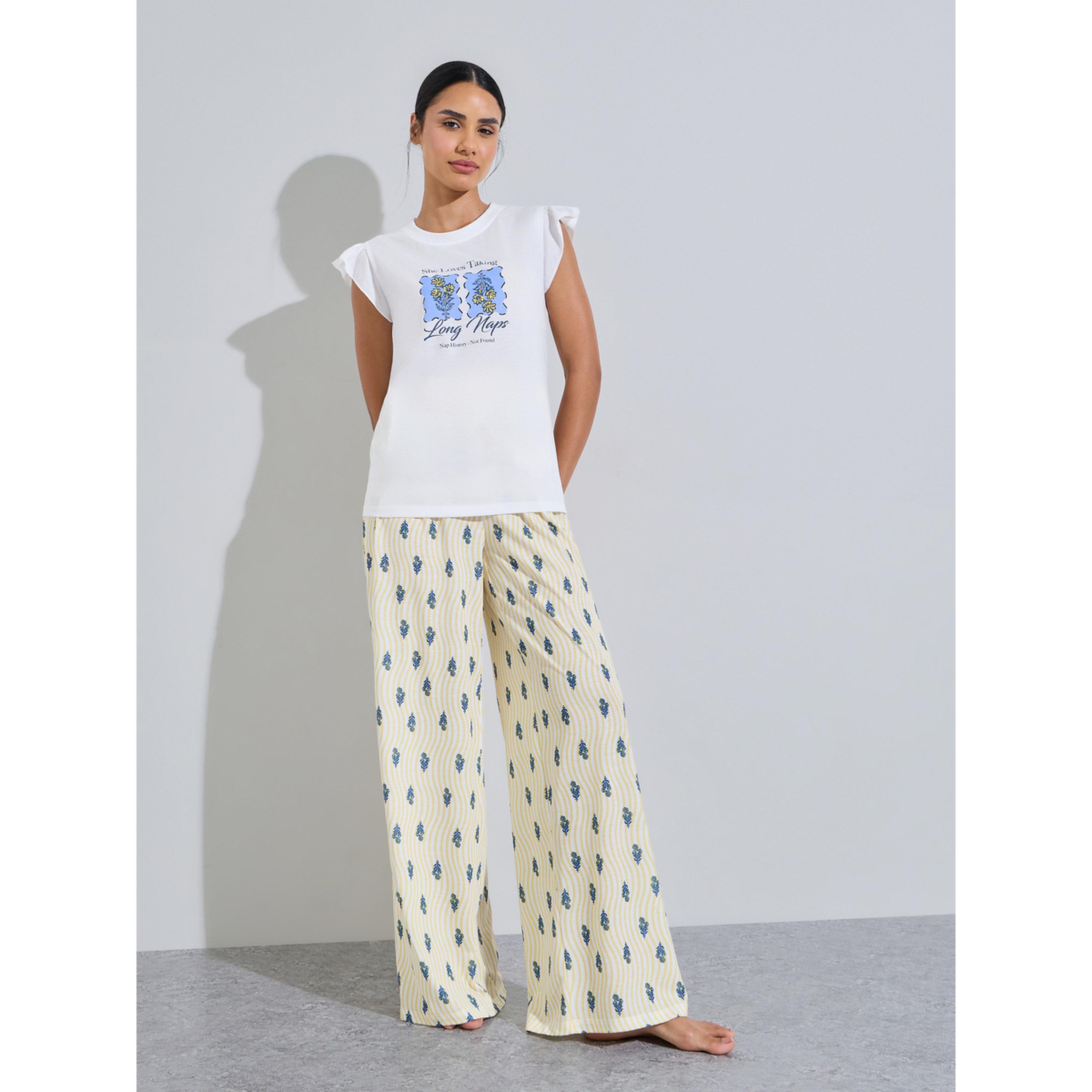 ستايلي - بيجاما توب مطبوع بألوان متعددة وتفاصيل مكشكشة وبنطال مطبوع بالكامل-women-clothing-nightwear-pyjamas-longsets-image-1