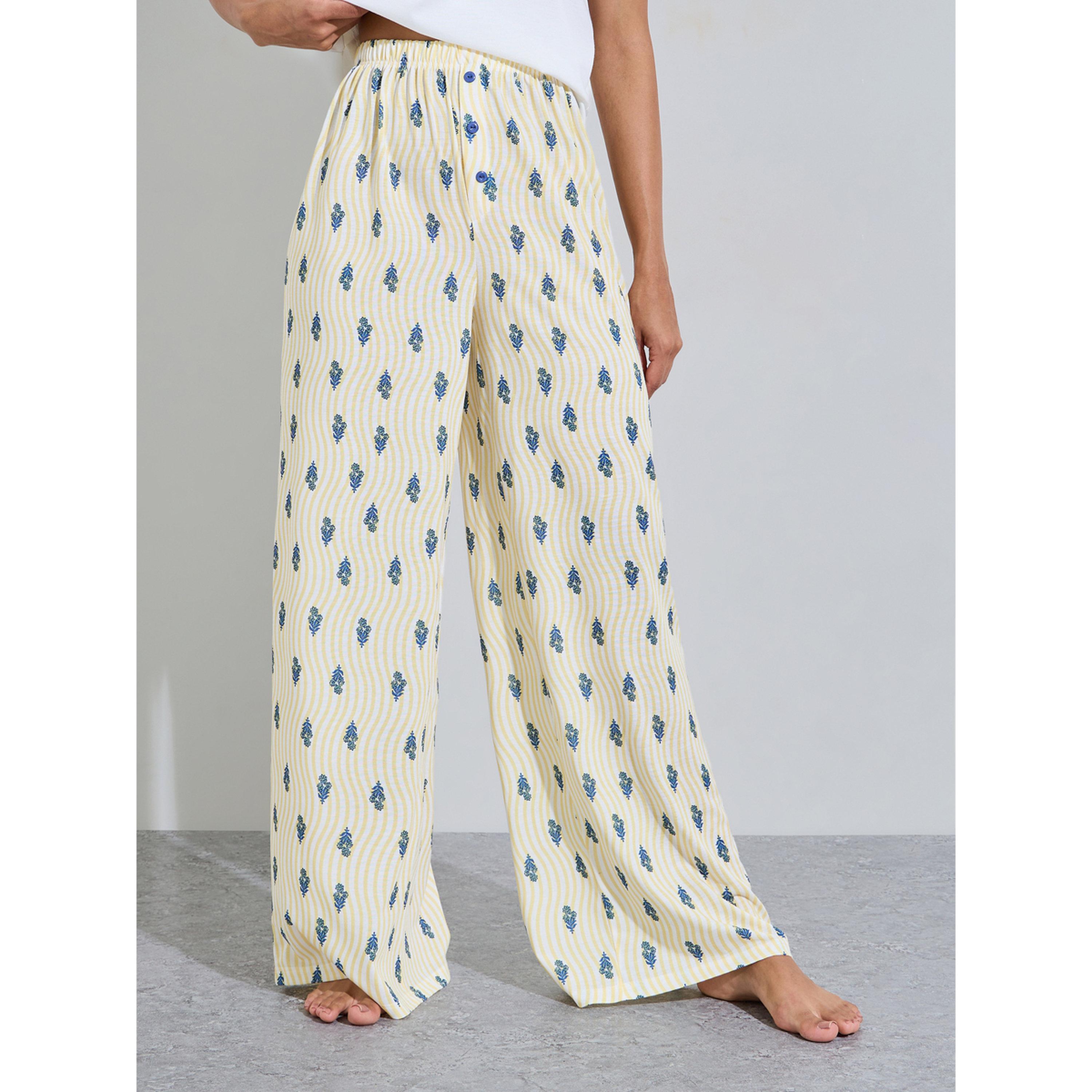 ستايلي - بيجاما توب مطبوع بألوان متعددة وتفاصيل مكشكشة وبنطال مطبوع بالكامل-women-clothing-nightwear-pyjamas-longsets-image-4
