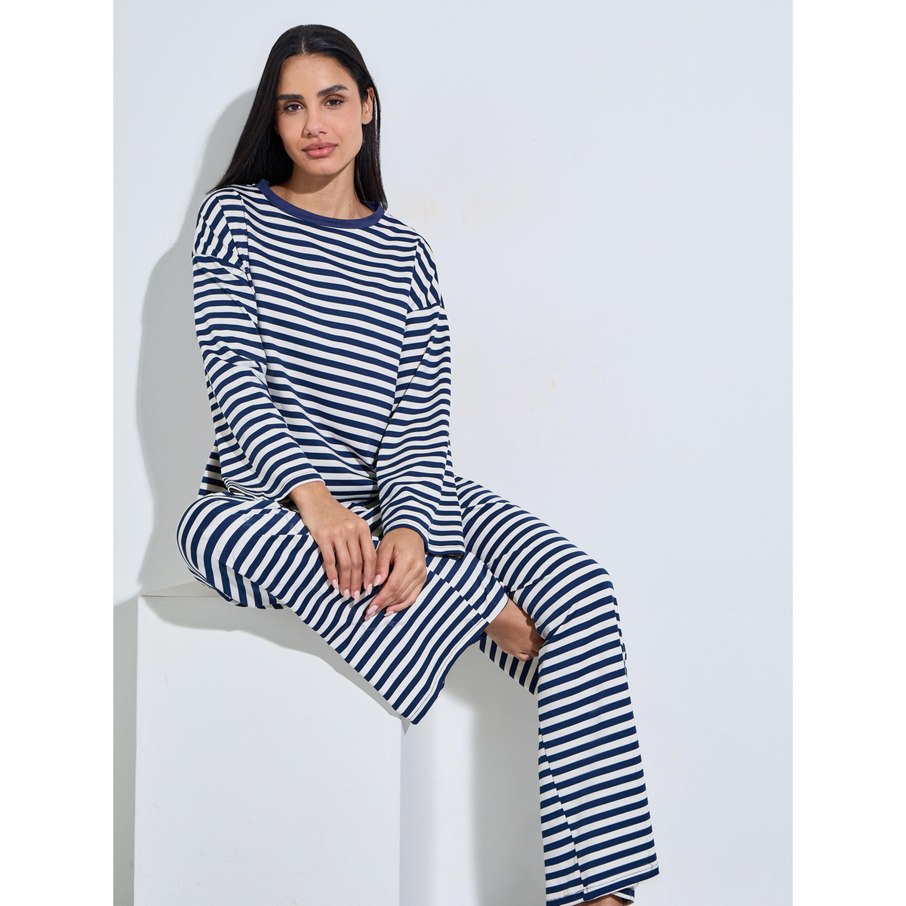 طقم بيجاما من بنطال بأرجل واسعة وتيشيرت مخطط بأكمام طويلة باللون الكحلي-women-clothing-nightwear-pyjamas-longsets-image-2