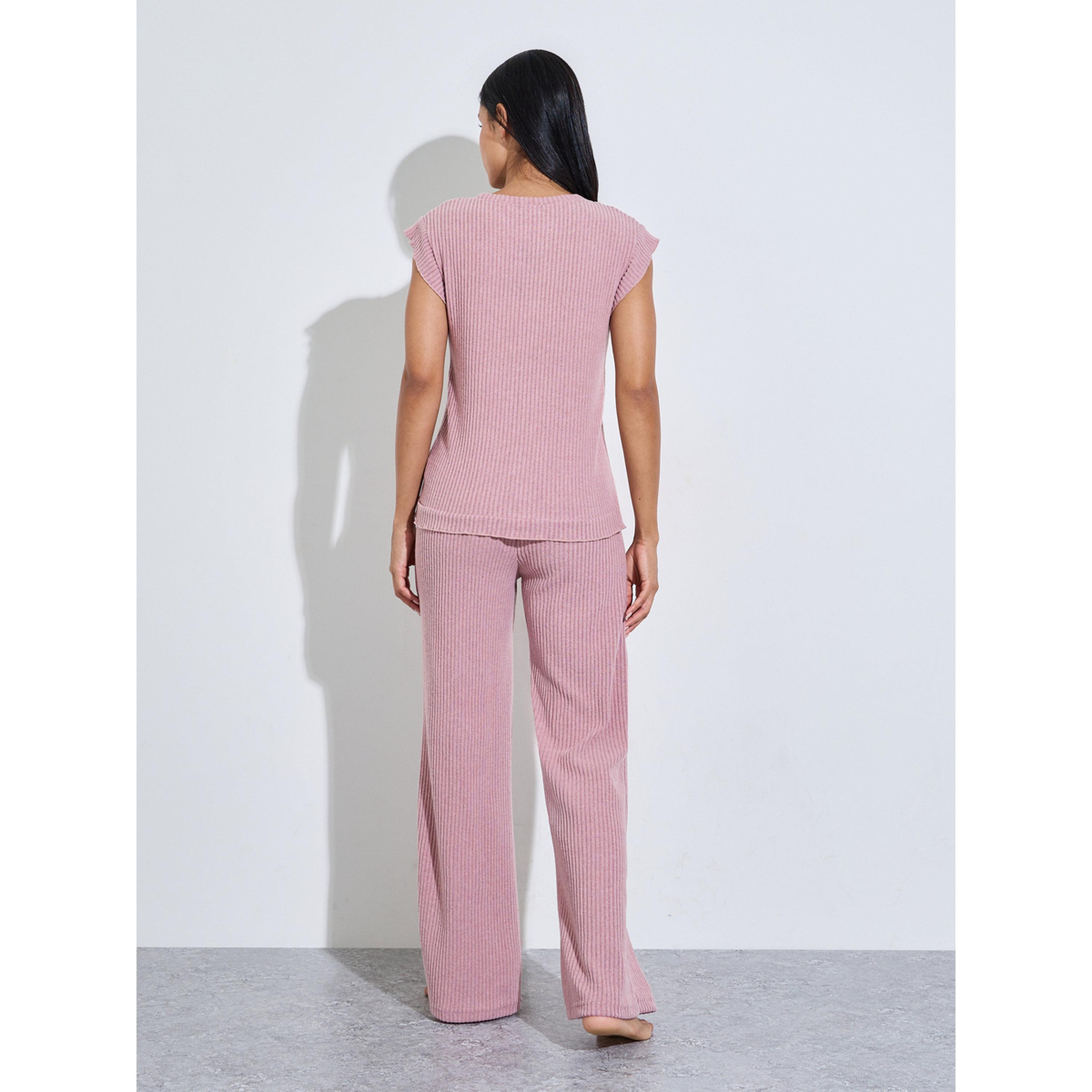 طقم بيجاما من بنطال بأرجل واسعة وتيشيرت بتفاصيل مضلعة وأكمام كاب قصيرة باللون الوردي-women-clothing-nightwear-pyjamas-longsets-image-3