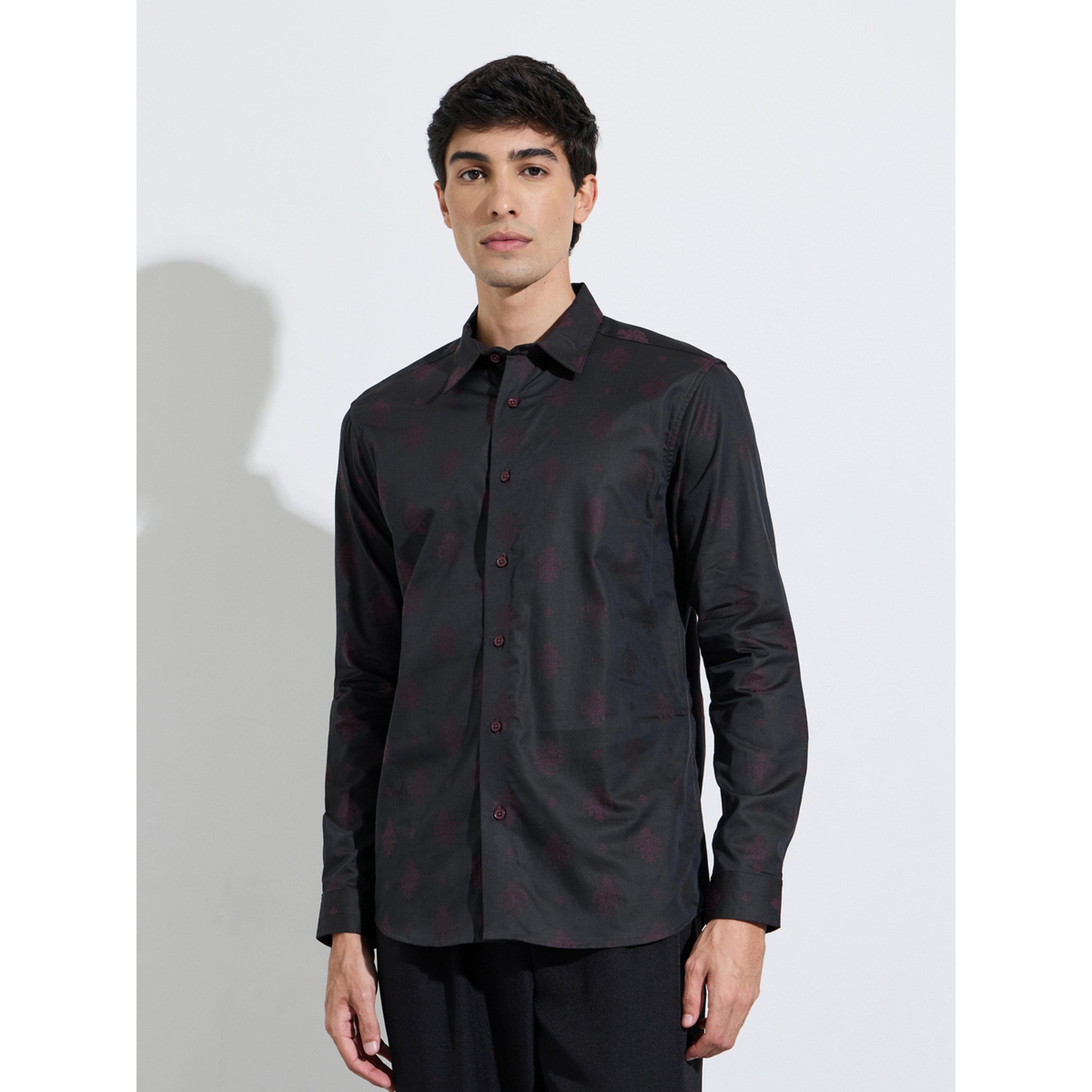 قميص بقصة عادية وأكمام طويلة جاكار - أسود-men-clothing-shirts-image-1