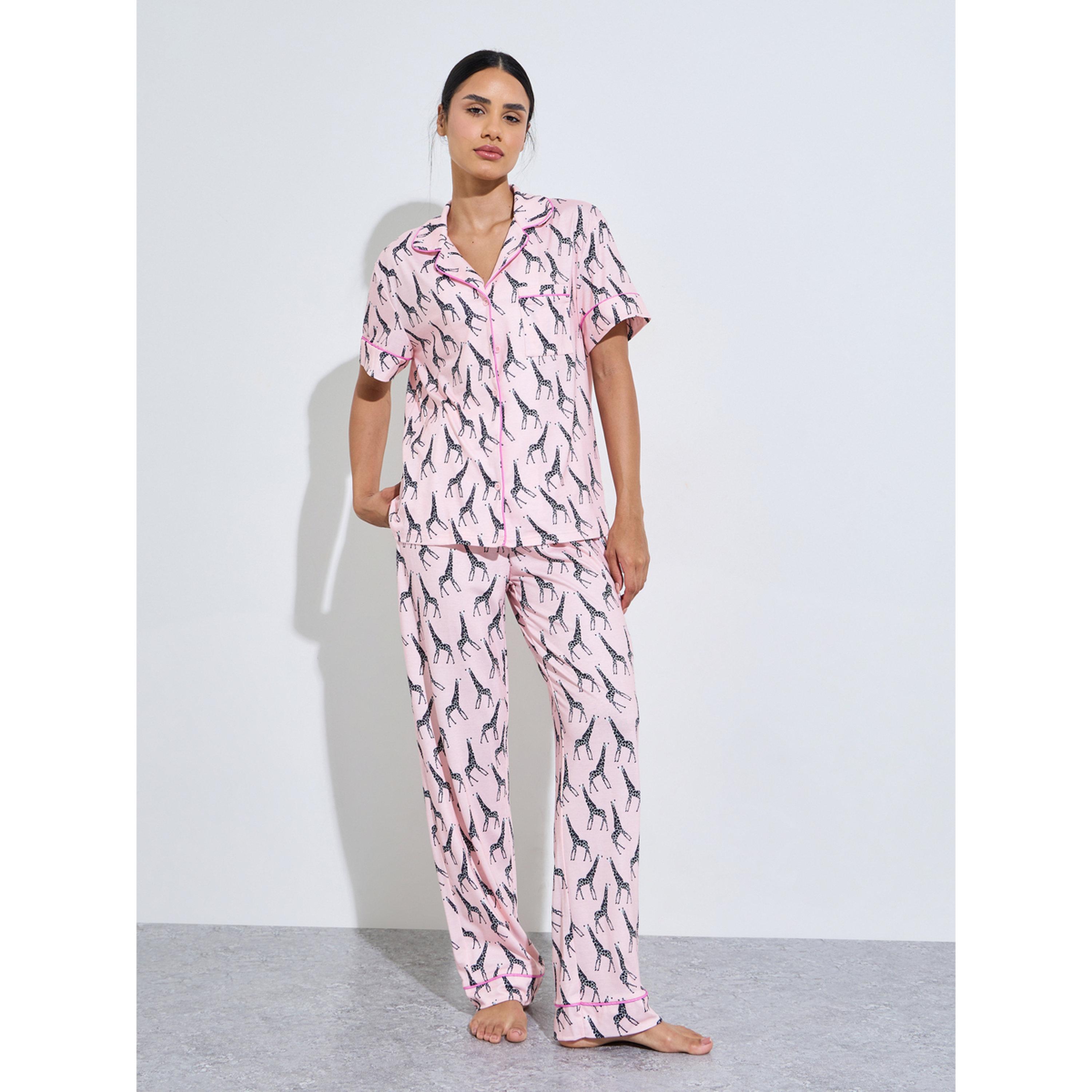 ستايلي - بيجاما وردي اللون طبعة صورة زرافة بالكامل قميص وبنطال بقصة مستقيمة-women-clothing-nightwear-pyjamas-longsets-image-1