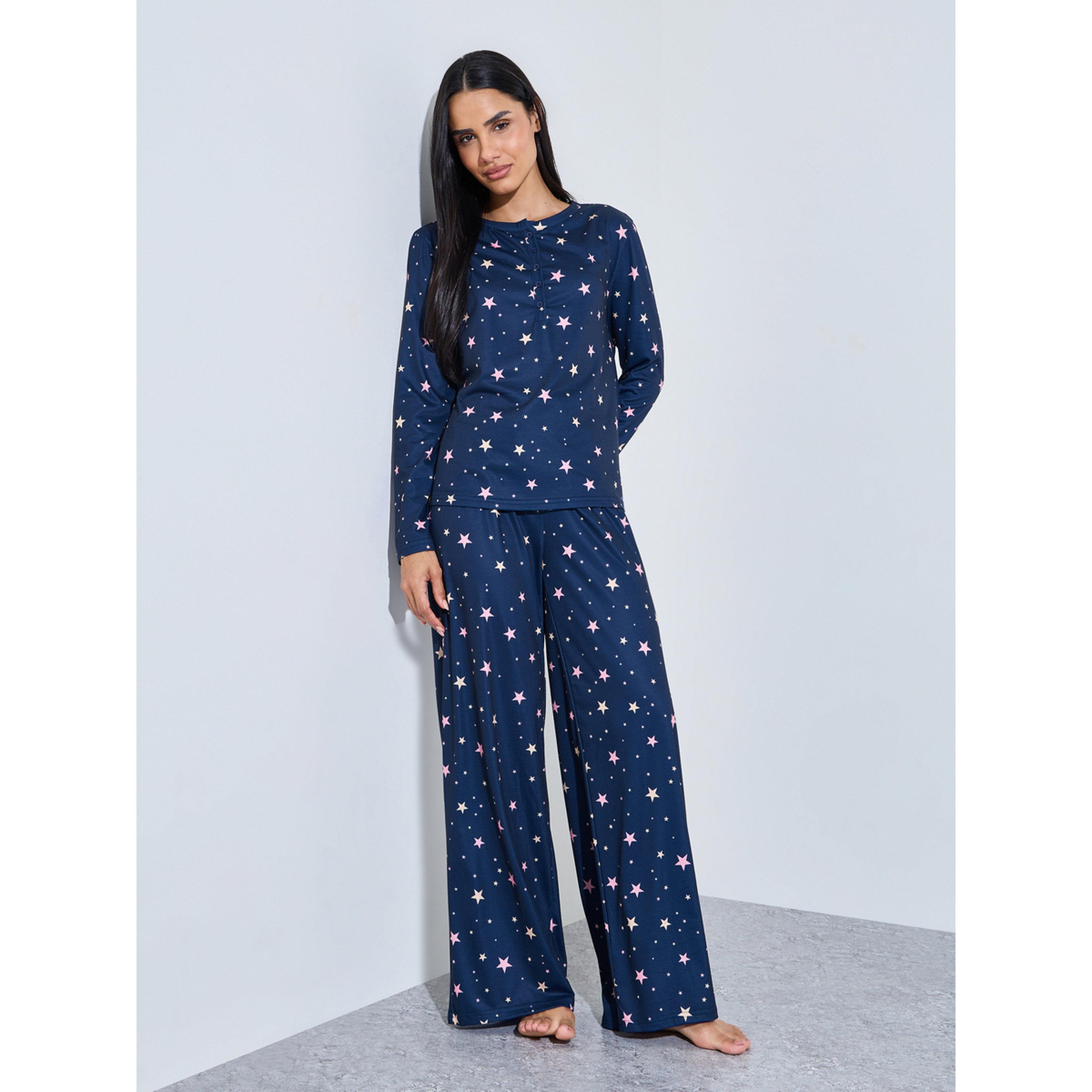 طقم بيجاما من بنطال وتيشيرت بأكمام طويلة وطبعة نجوم بالكامل لون كحلي-women-clothing-nightwear-pyjamas-longsets-image-1