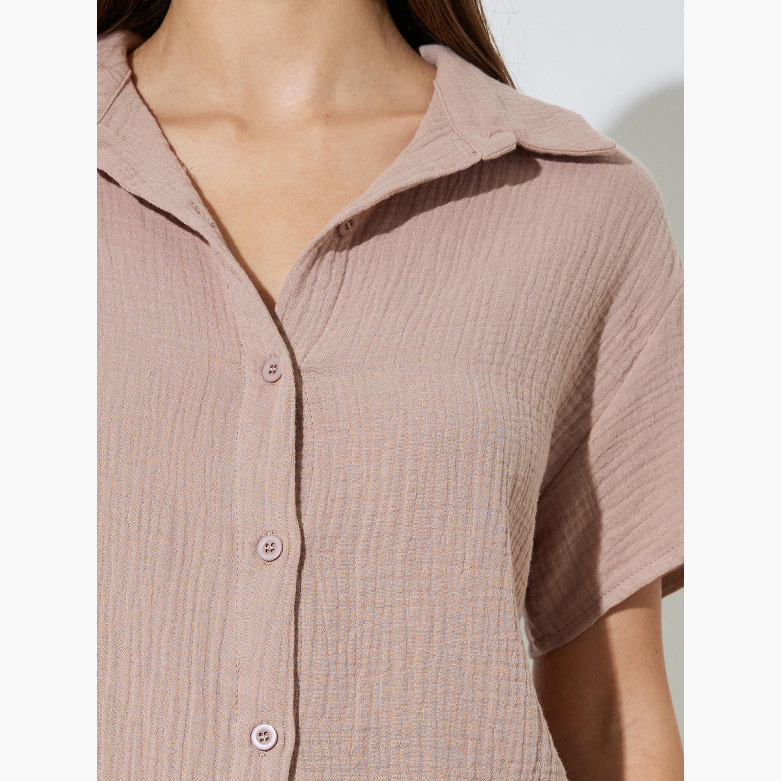 طقم من بنطال بأرجل واسعة وبلوزة بأكمام قصيرة وتفاصيل بارزة الملمس-women-clothing-coordsets-image-6