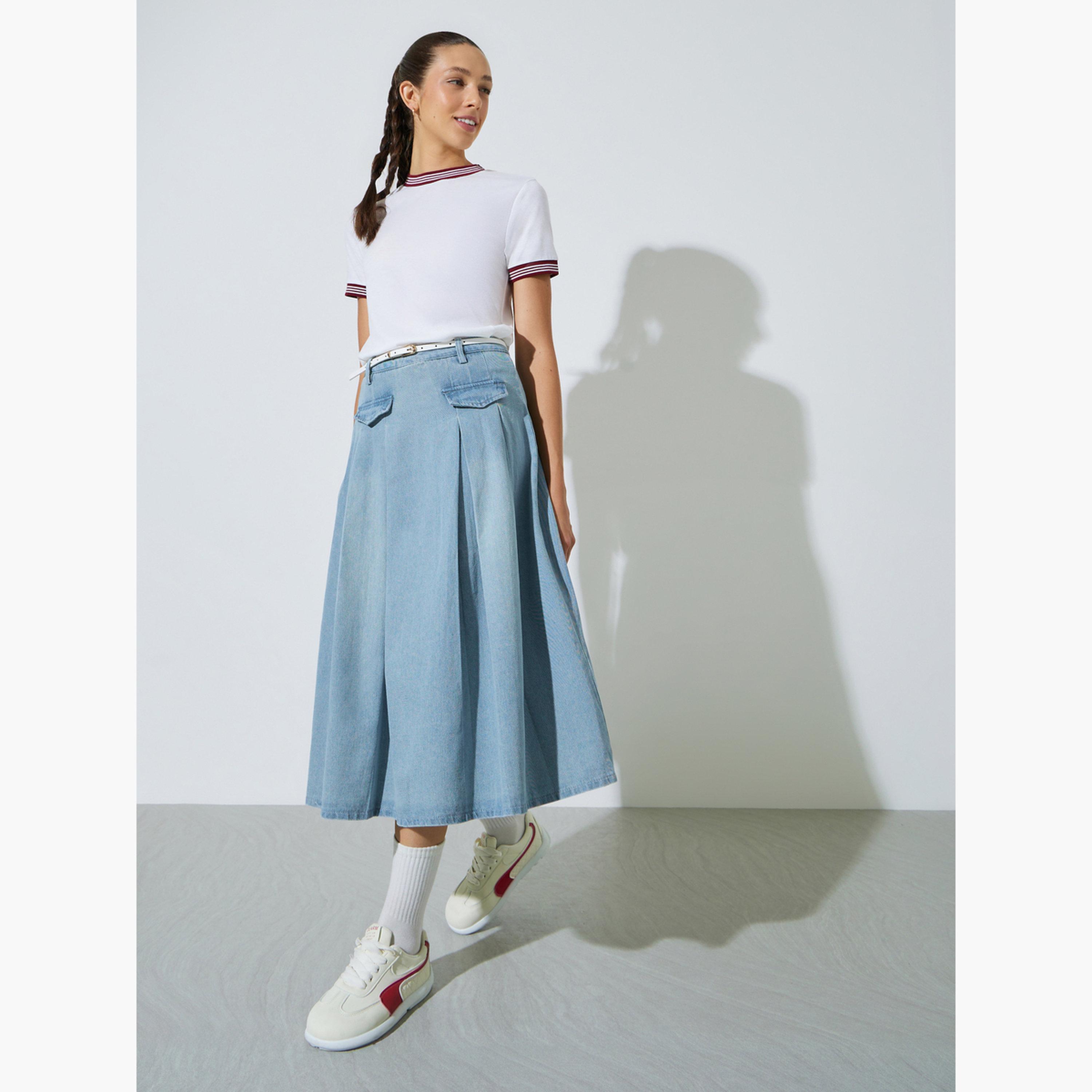 ستايلي - تنورة ميدي زرقاء سادة من قماش الدنيم مزينة بجيوب تصميم  A-women-clothing-bottoms-skirts-image-2