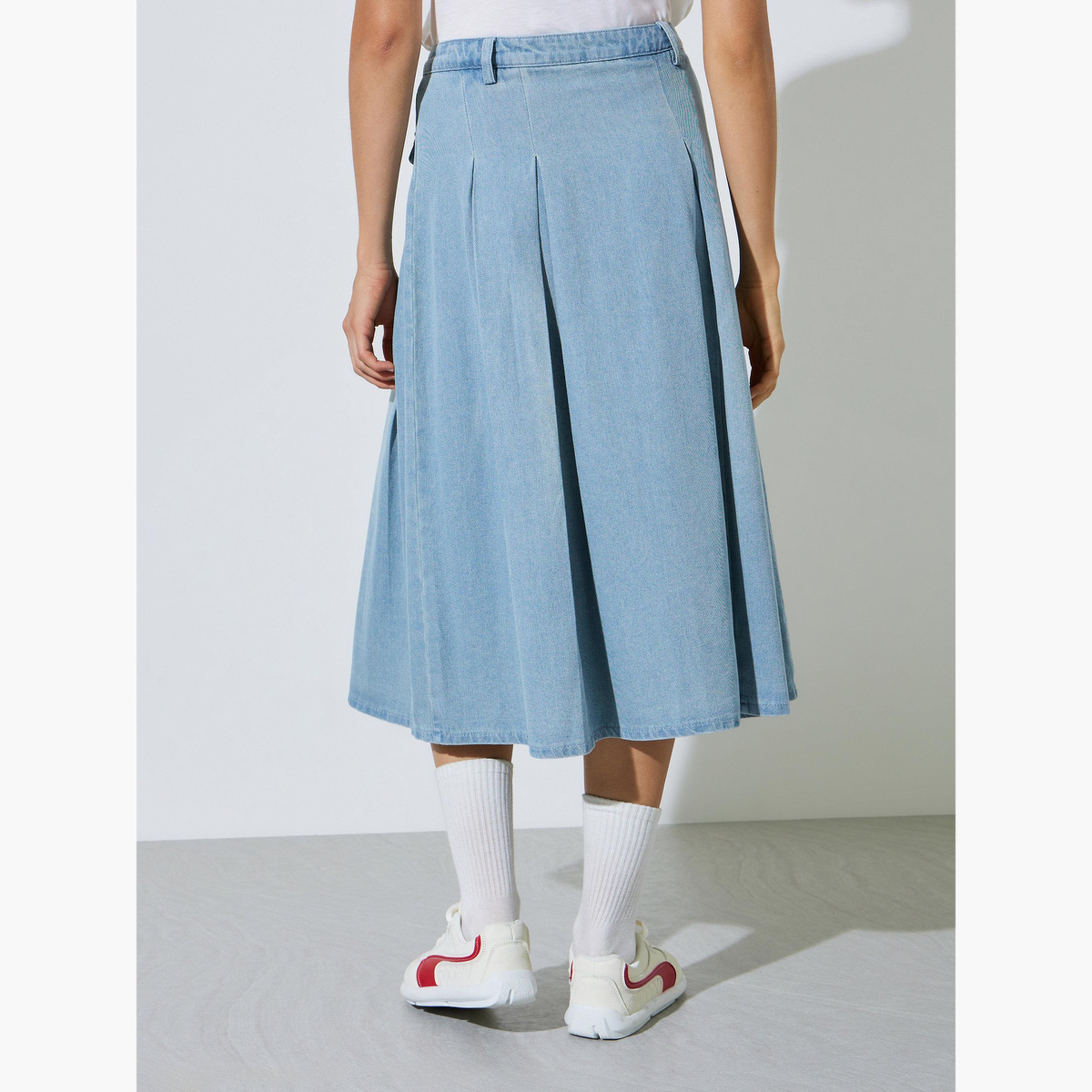 ستايلي - تنورة ميدي زرقاء سادة من قماش الدنيم مزينة بجيوب تصميم  A-women-clothing-bottoms-skirts-image-4