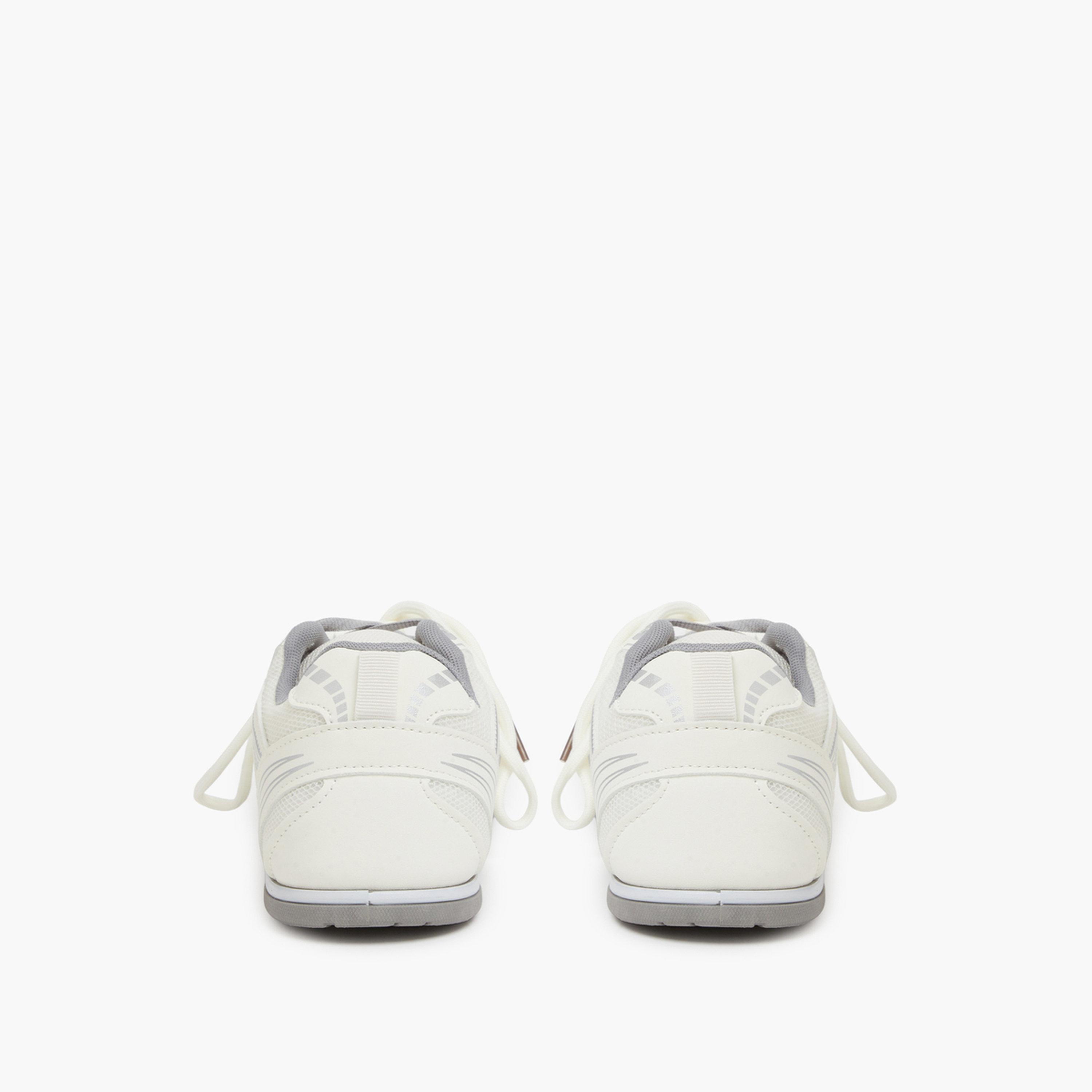 حذاء سنيكرز بنعل مُتباين ورباط غلق-women-shoes-sneakers-image-6