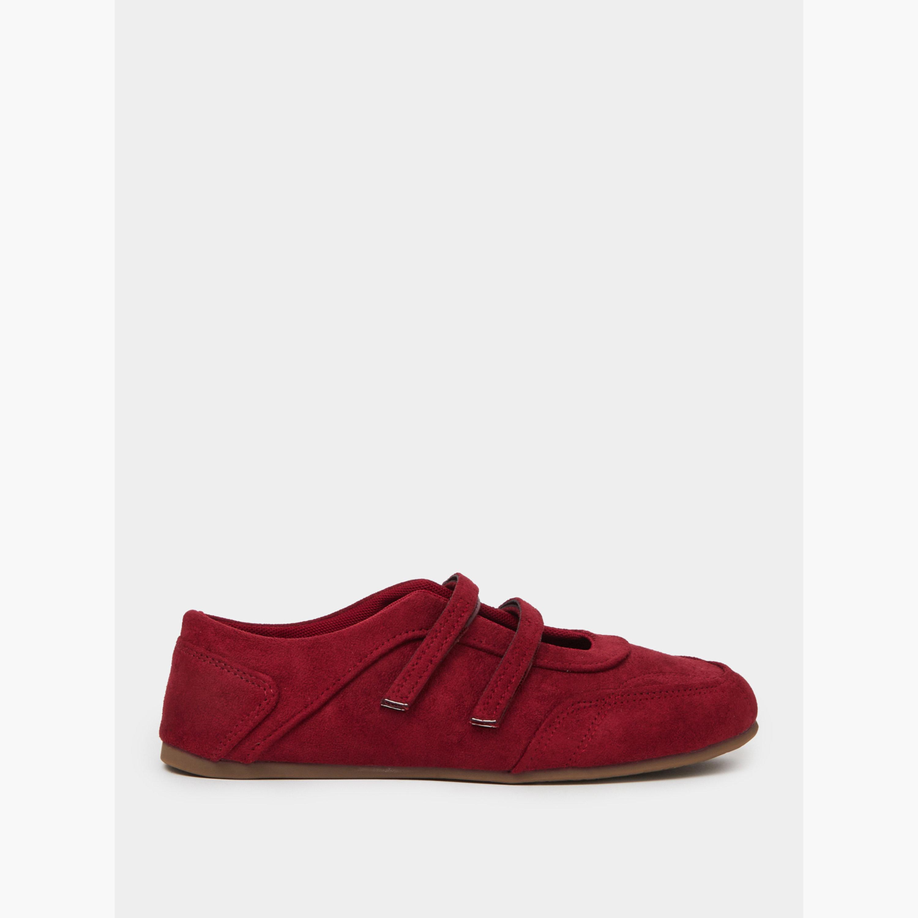 حذاء سنيكرز سادة بمقدمة دائرية وشريط فيلكرو-women-shoes-sneakers-image-3