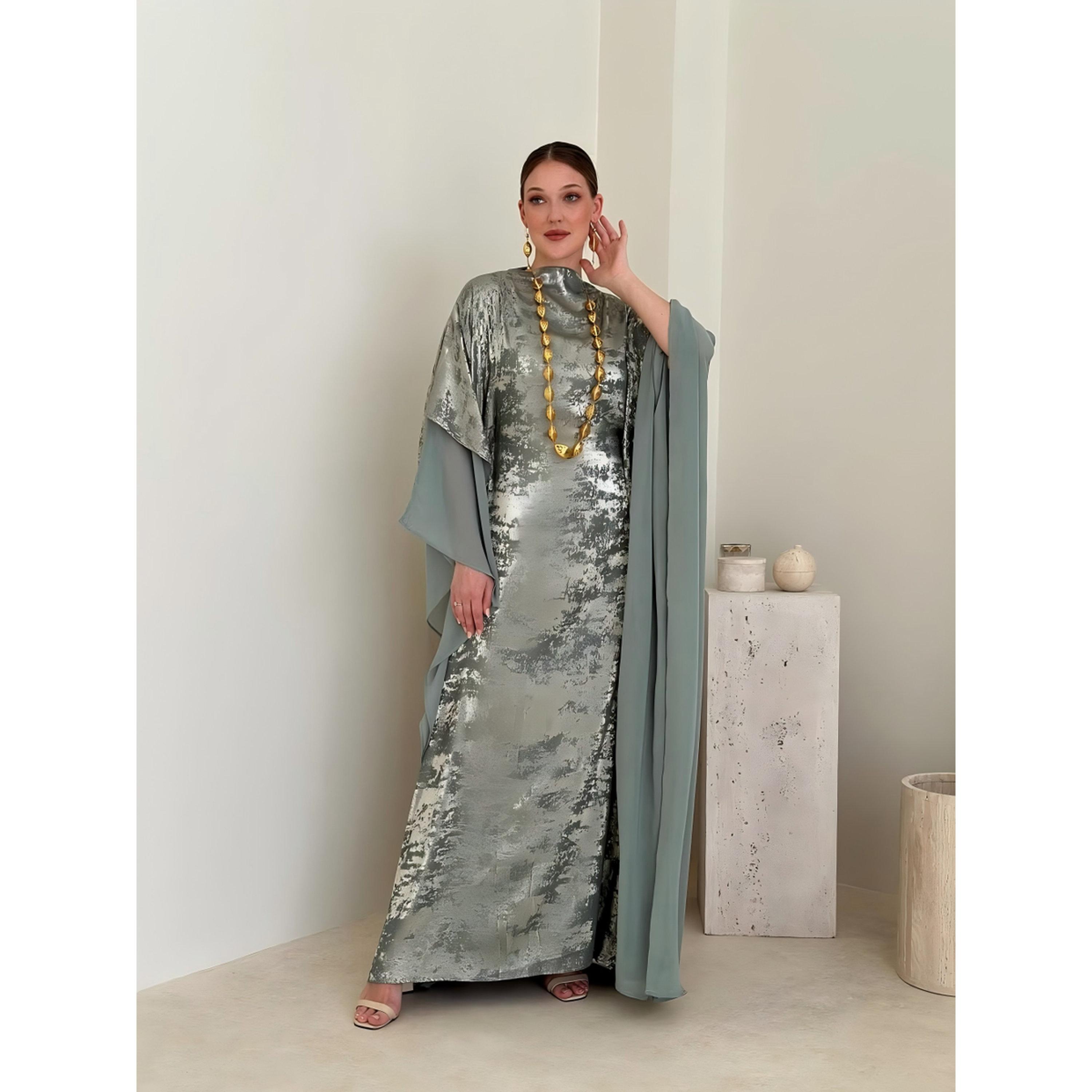 فستان قفطان طويل بتصميم عربي أنيق ومحتشم بتفاصيل ميتاليك-women-arabicclothing-kaftan-image-2