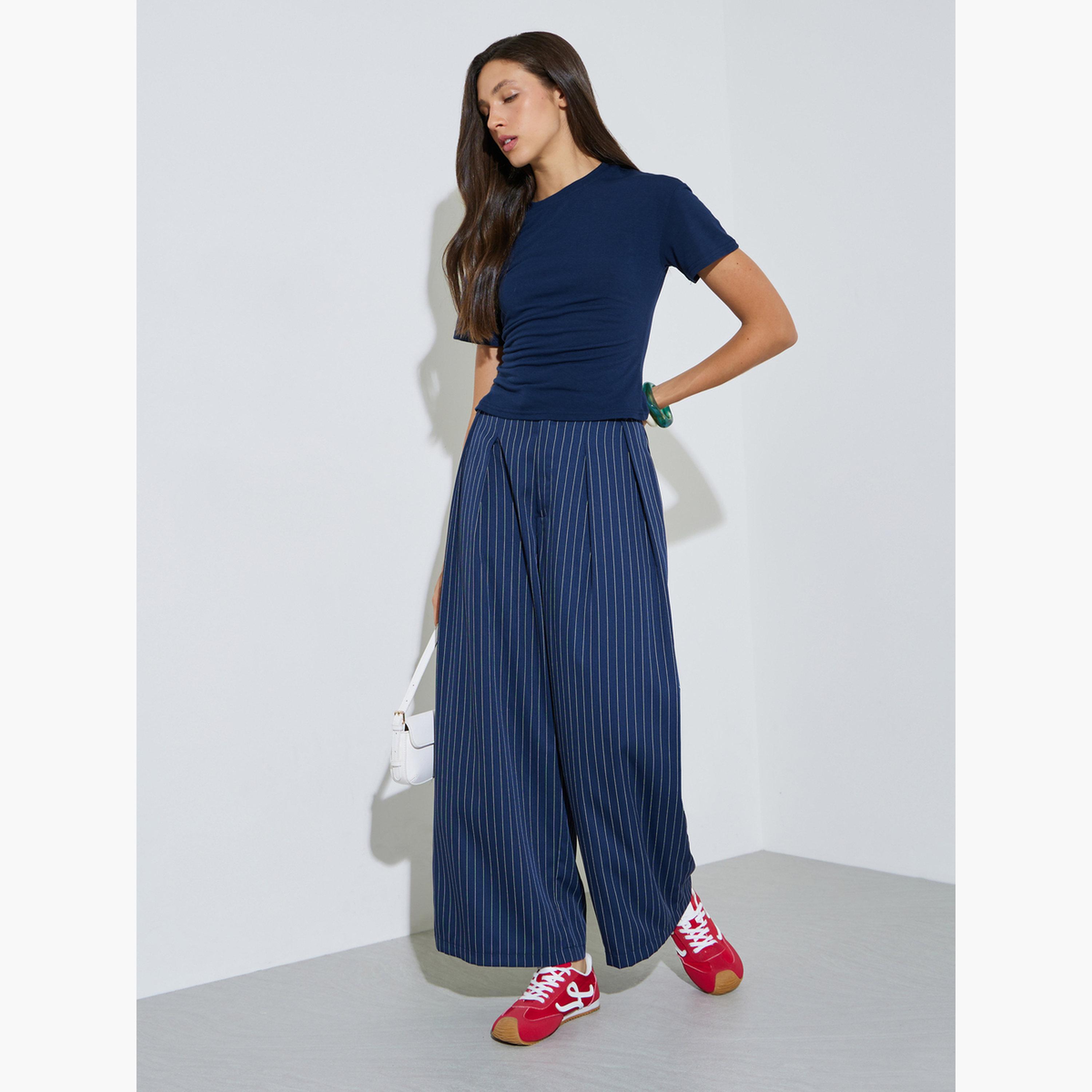 Styli Dark Blue Fitted T-Shirt with Cinched Waist-women-clothing-tshirts-image-2