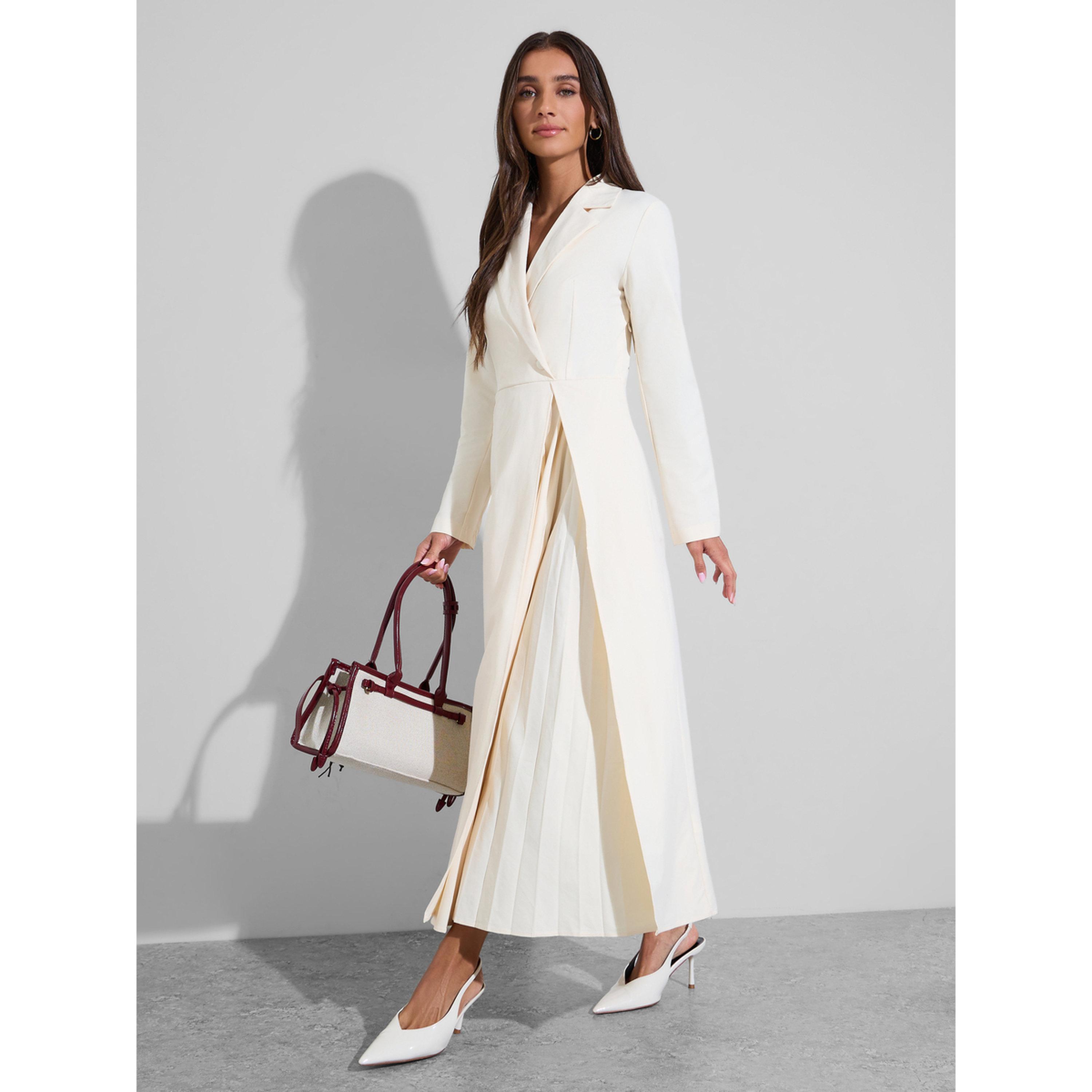 فستان طويل بليزر بياقة وتفاصيل طيات سادة بلون كريمي-women-clothing-dresses-image-1