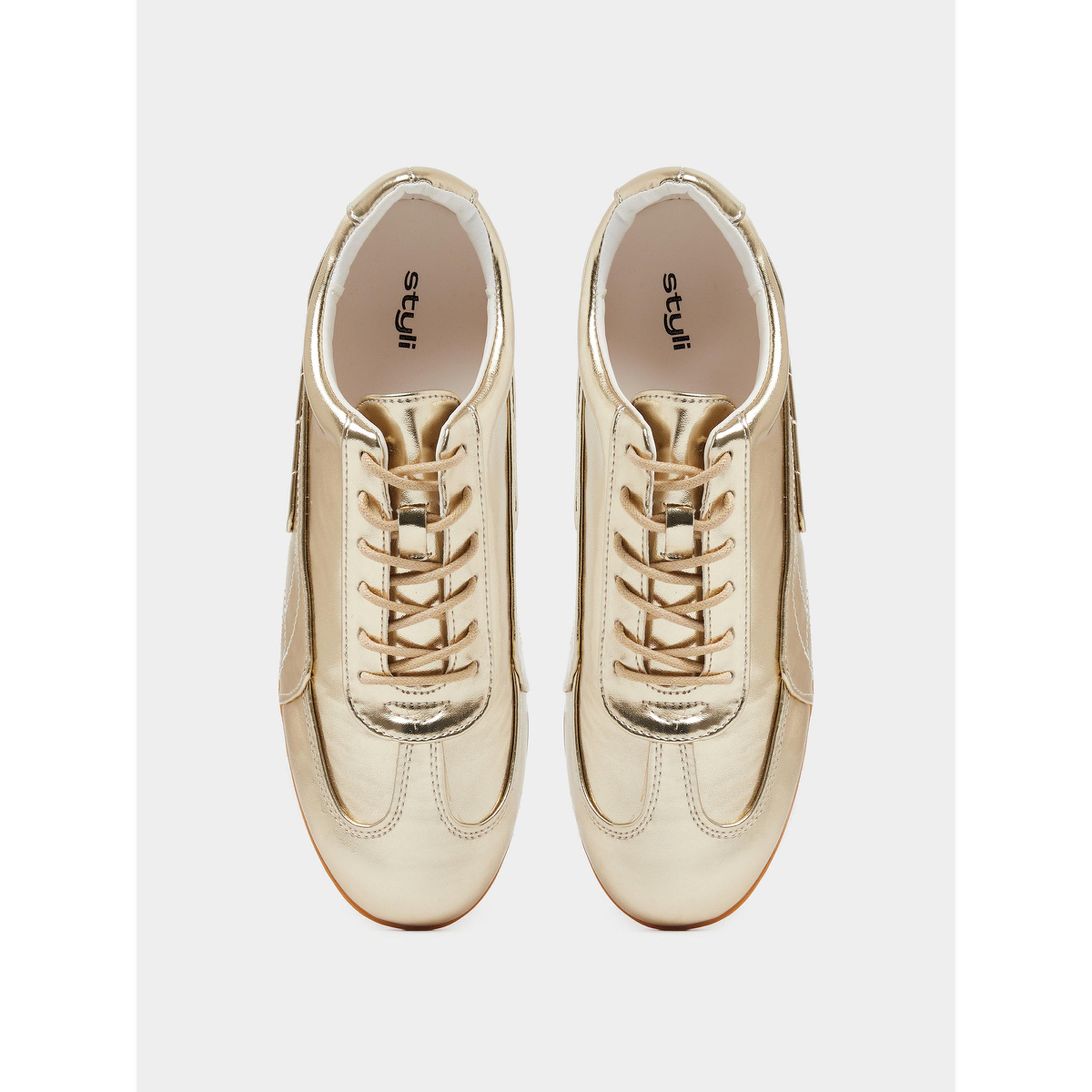 حذاء سنيكرز برباط ميتاليك ذهبي-women-shoes-sneakers-image-3