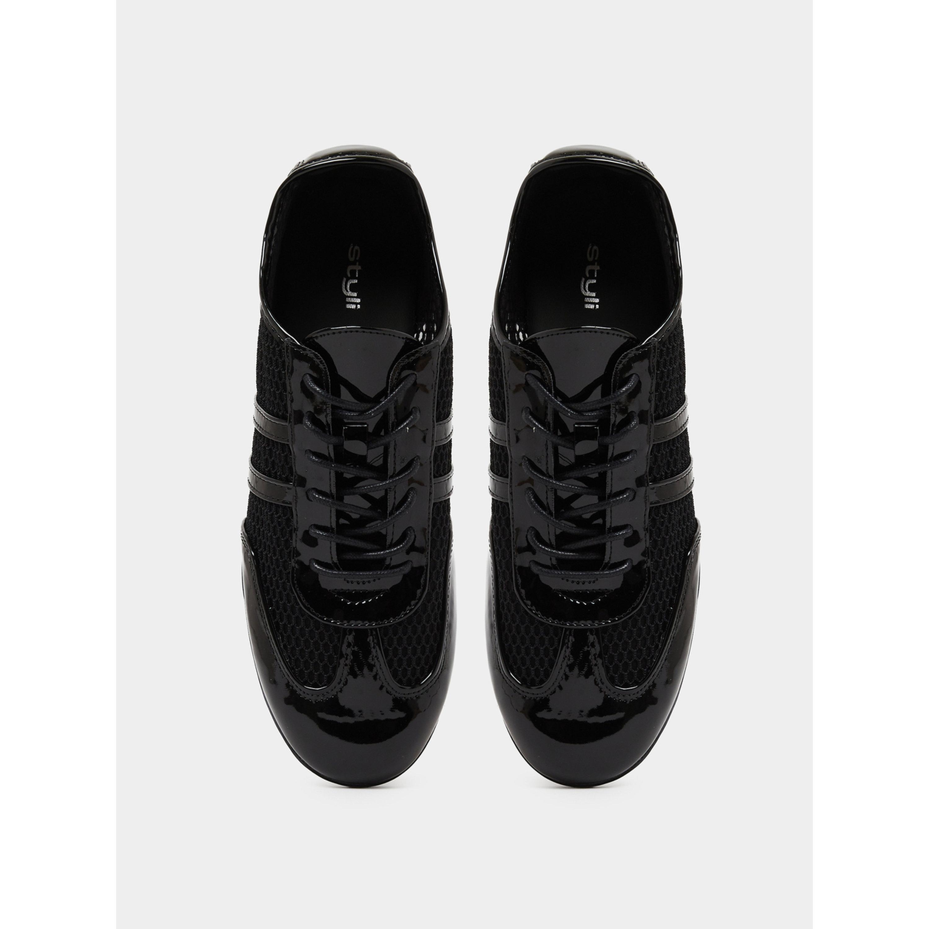 حذاء سنيكرز مبيش لامع برباط أسود-women-shoes-sneakers-image-3