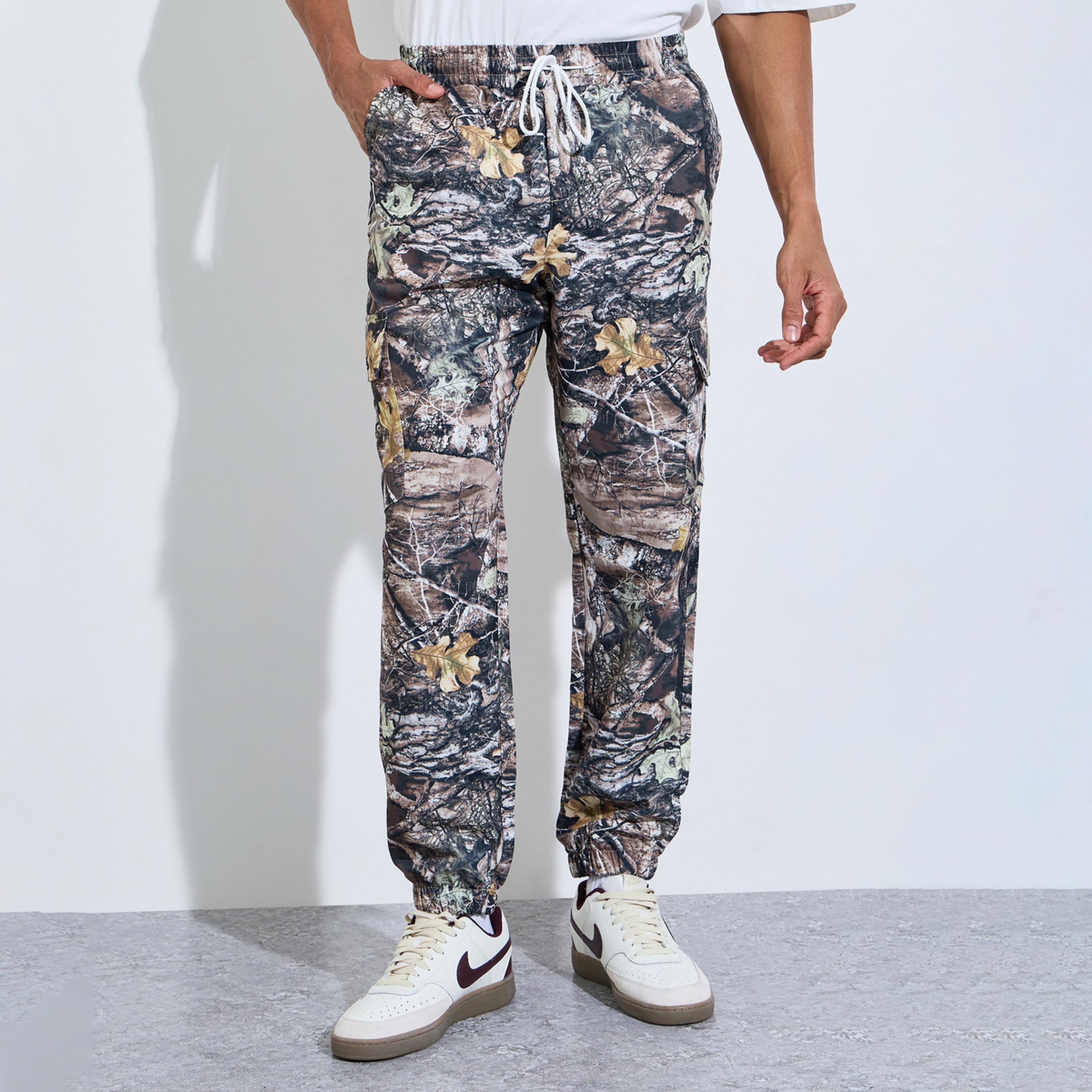 جوغر بطبعة زهور متعدد الألوان-men-clothing-joggers-image-1