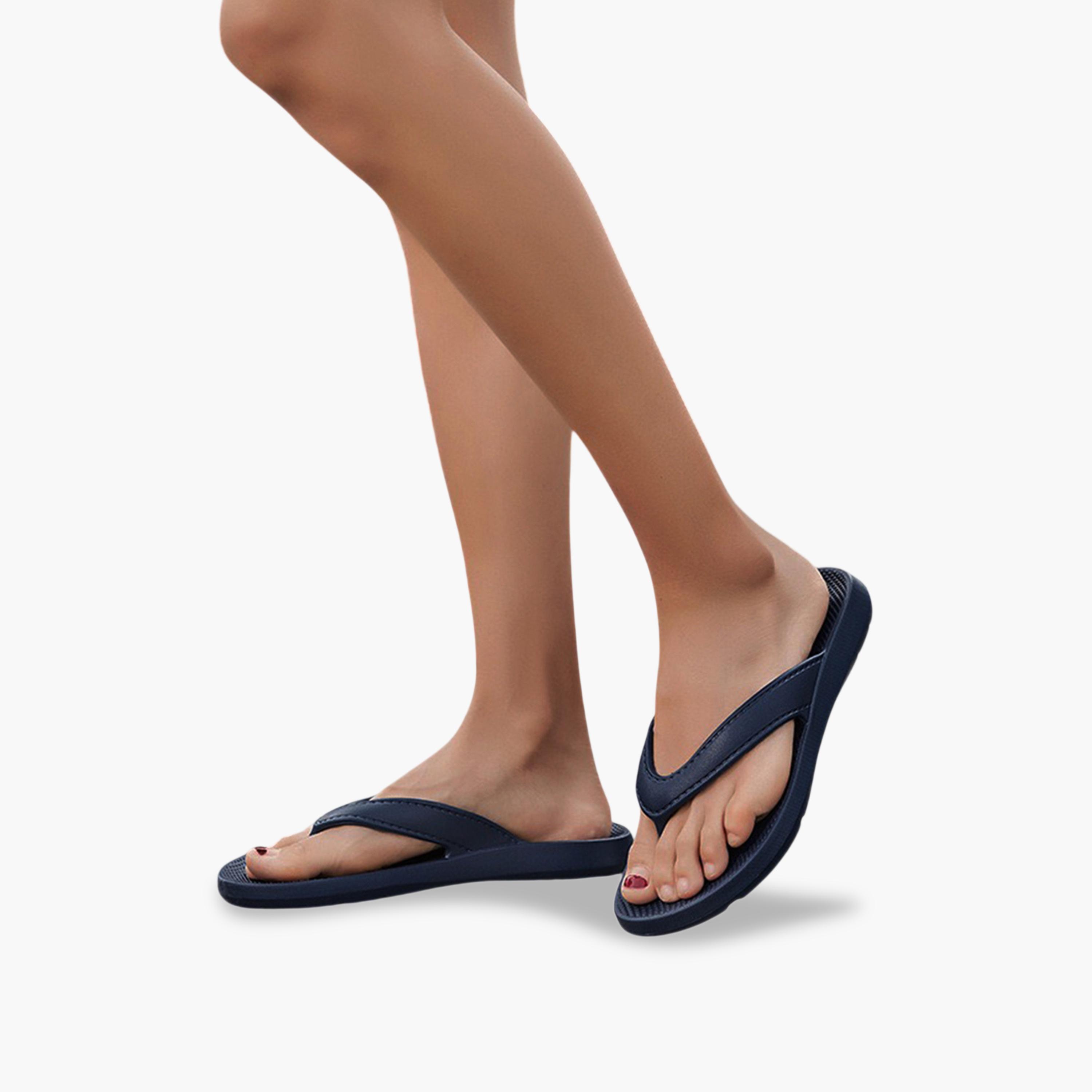 شبشب مريح سادة كحلي-women-shoes-flipflopsandslides-image-4