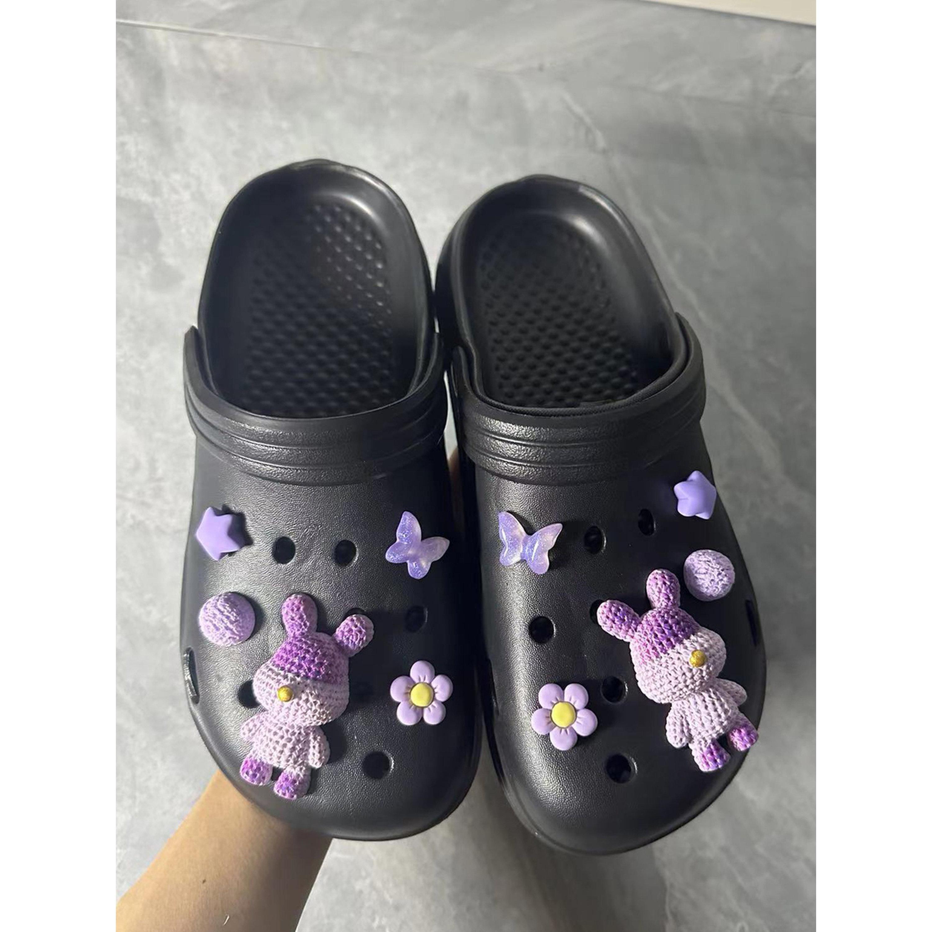 قبقاب مريح أسود بتفاصيل تعليقات-women-shoes-sandals-flats-image-2