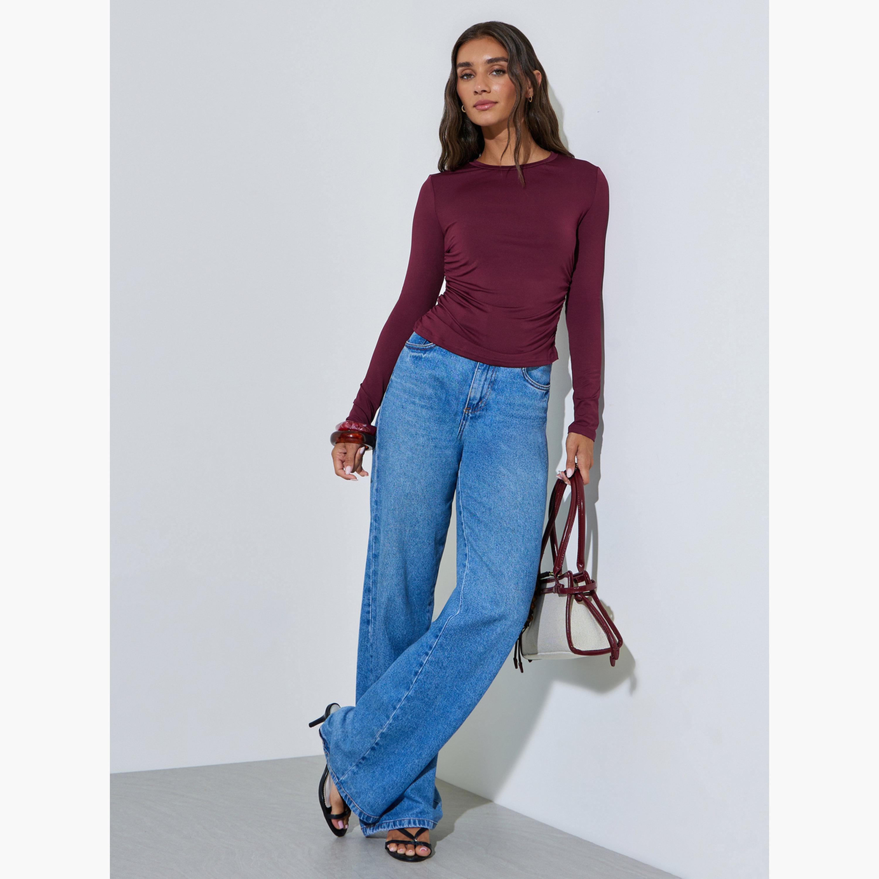 طقم من قطعتين بلوزة محبوكة أكمام طويلة بياقة دائرية وتفاصيل زمزمات وقصة ضيقة-women-clothing-shirtsandblouses-blouses-image-3
