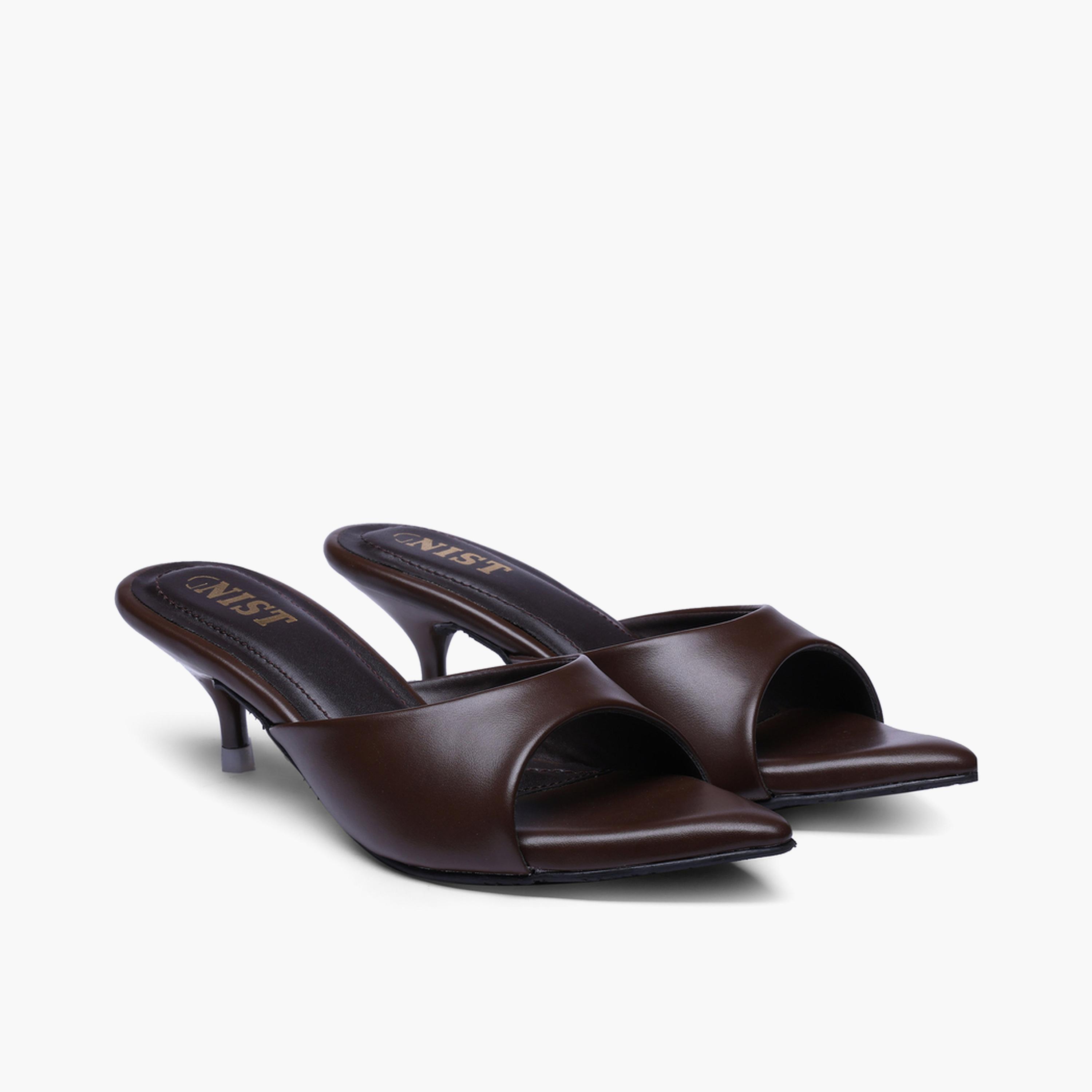 صندل بكعب منخفض باللون البني-women-shoes-sandals-heeled-image-1