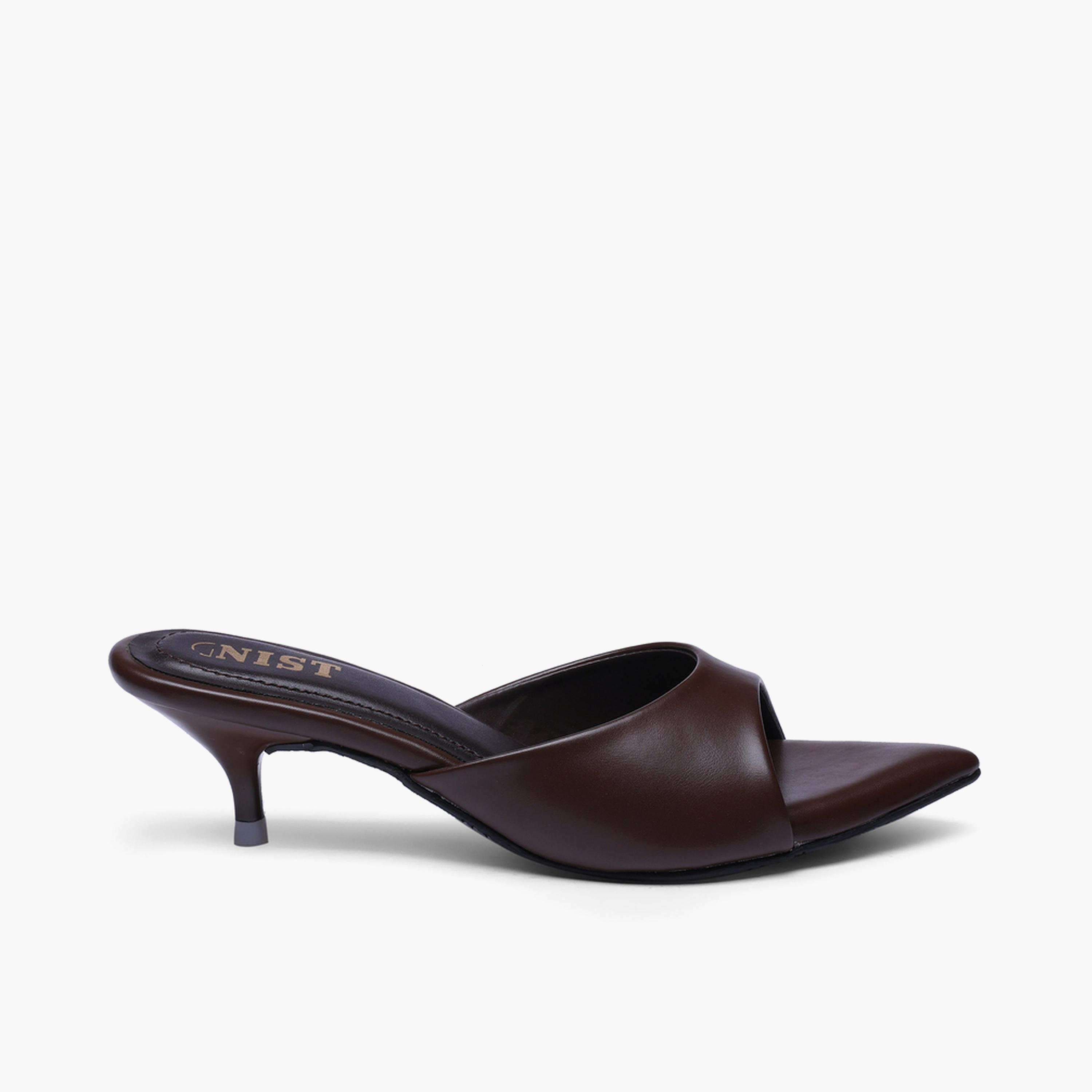 صندل بكعب منخفض باللون البني-women-shoes-sandals-heeled-image-2