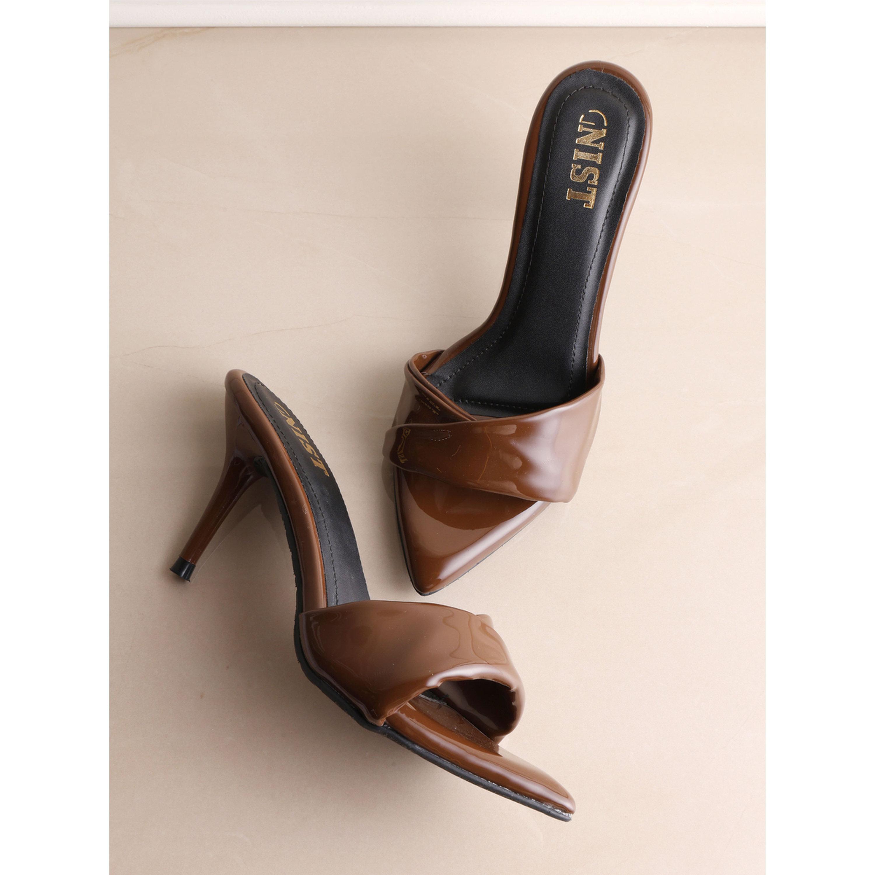 صندل بكعب عالي ومقدمة مدببة باللون البني-women-shoes-sandals-heeled-image-5