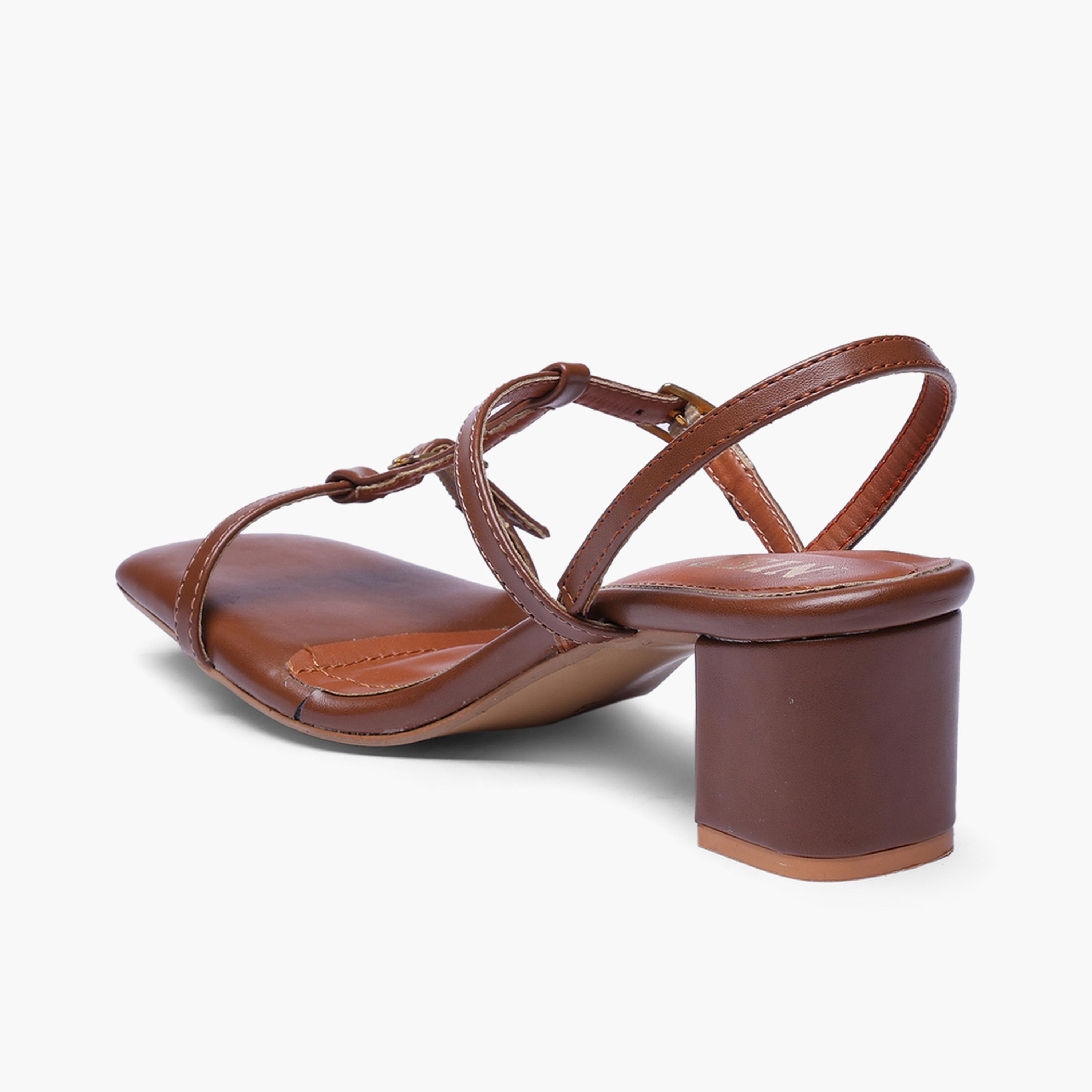 صندل بكعب عريض وحزام شكل تي-women-shoes-sandals-heeled-image-6