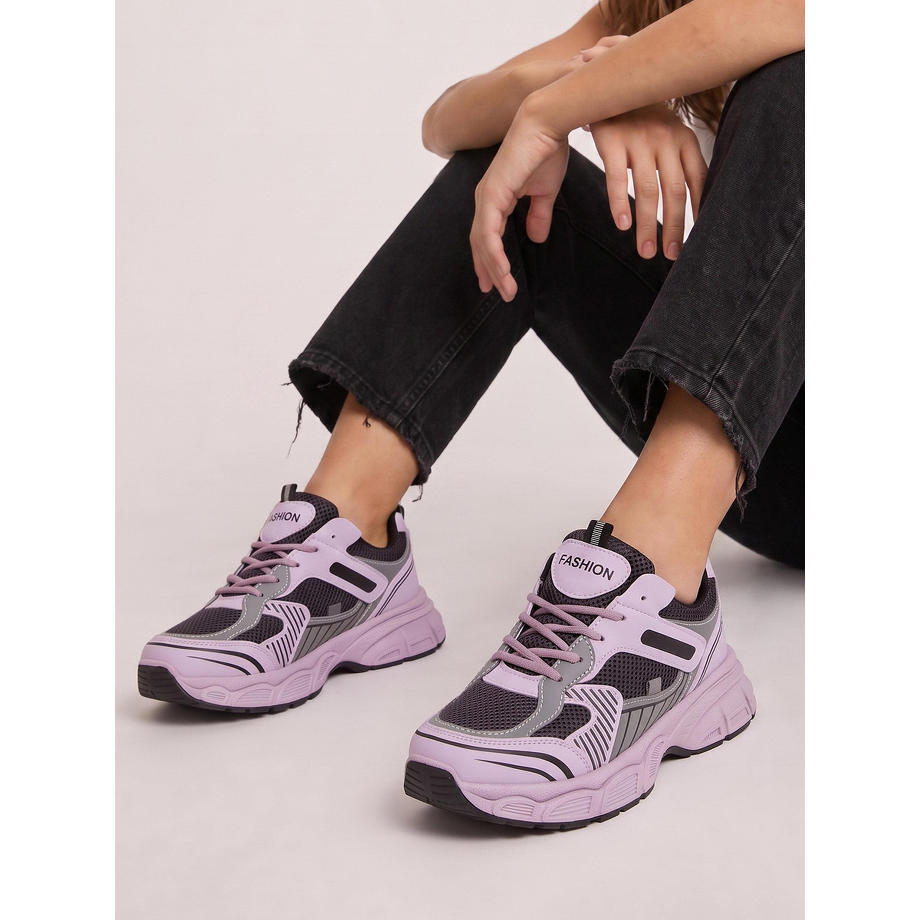 حذاء سنيكرز رياضي بنعل شانكي وأربطة-women-shoes-sneakers-image-2
