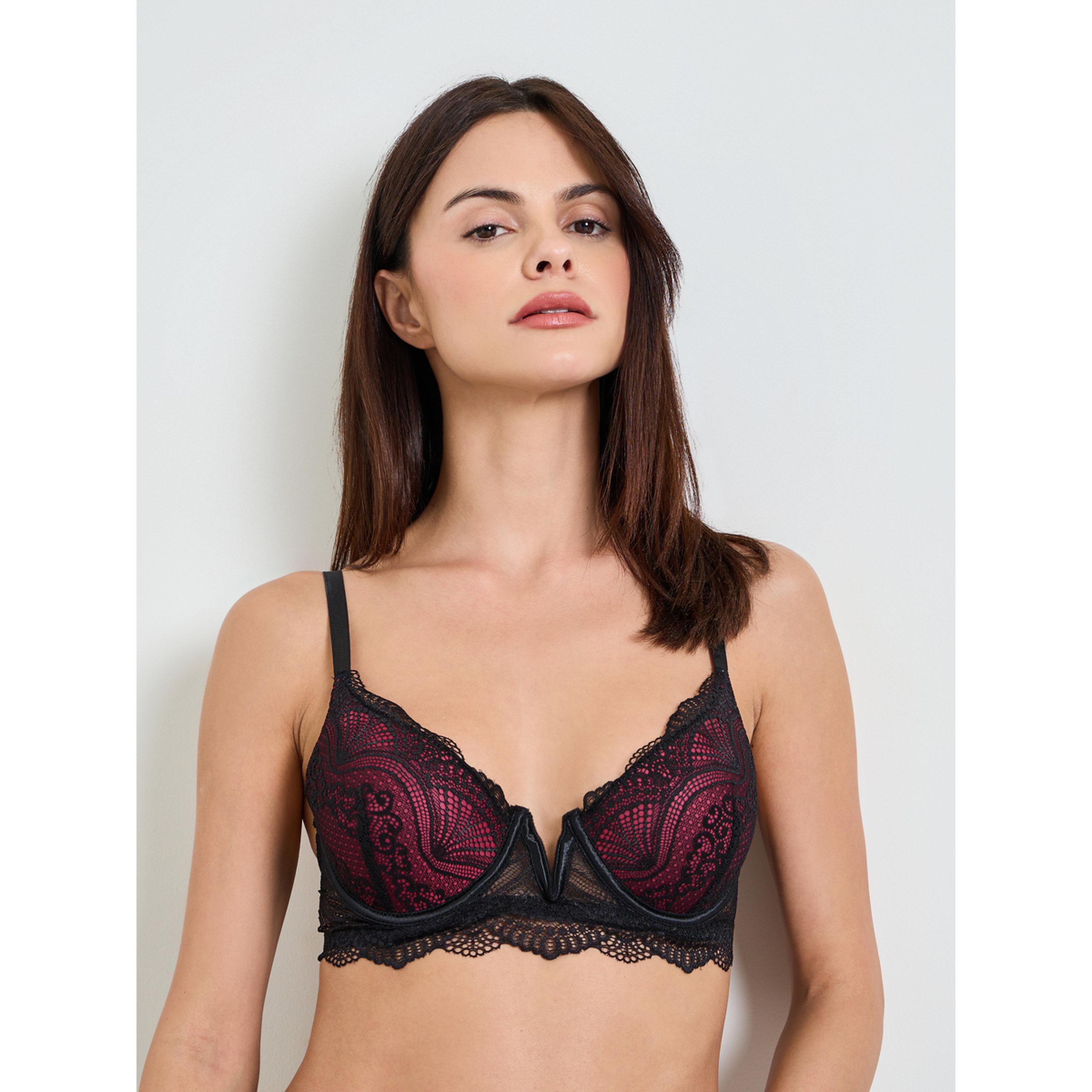 طقم حمالة صدر بسلك وسروال داخلي بتفاصيل دانتيل-women-clothing-lingerie-lingeriesets-image-2