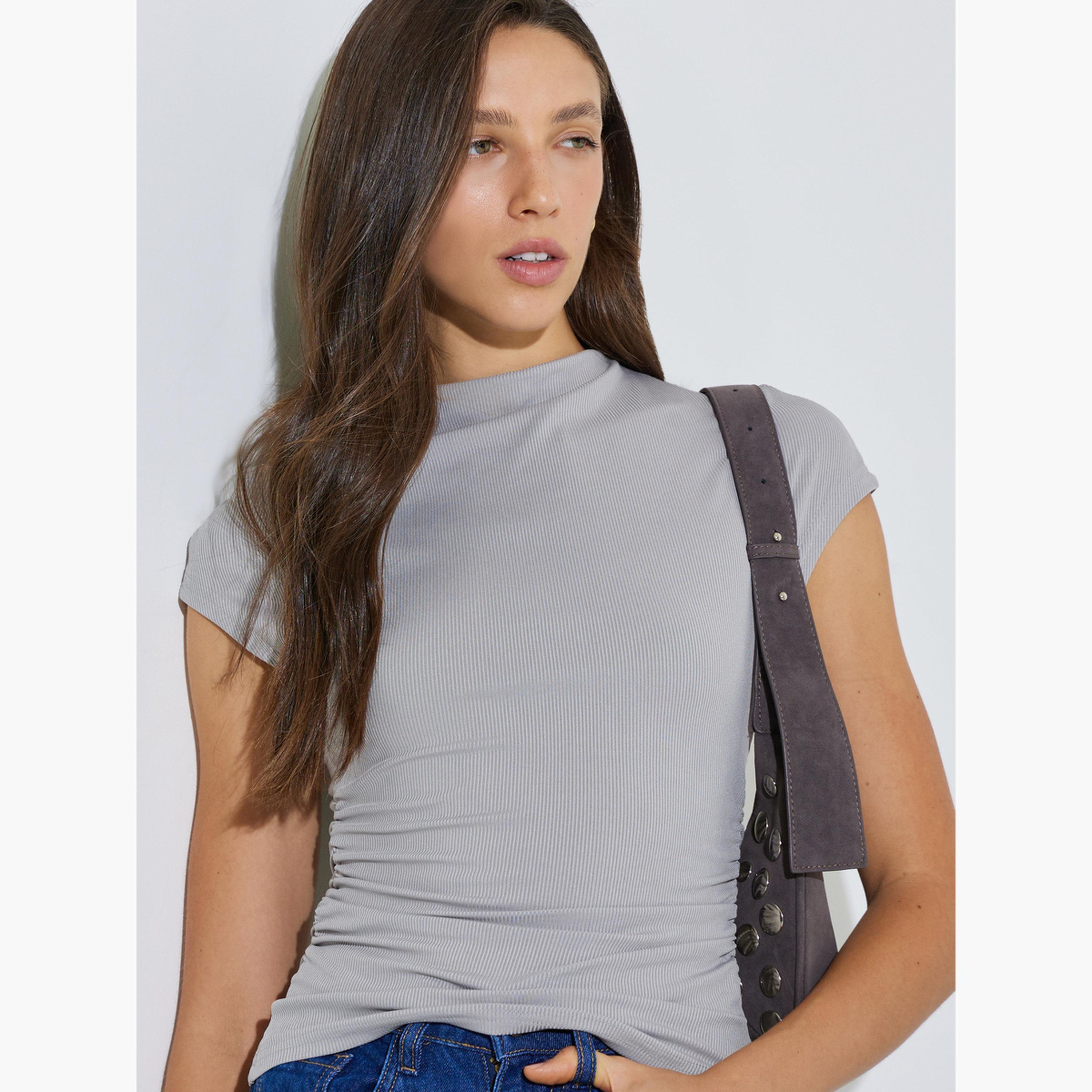 ستايلي - نيشيرت رمادي مضلع بخصر ضيق-women-clothing-tshirts-image-5