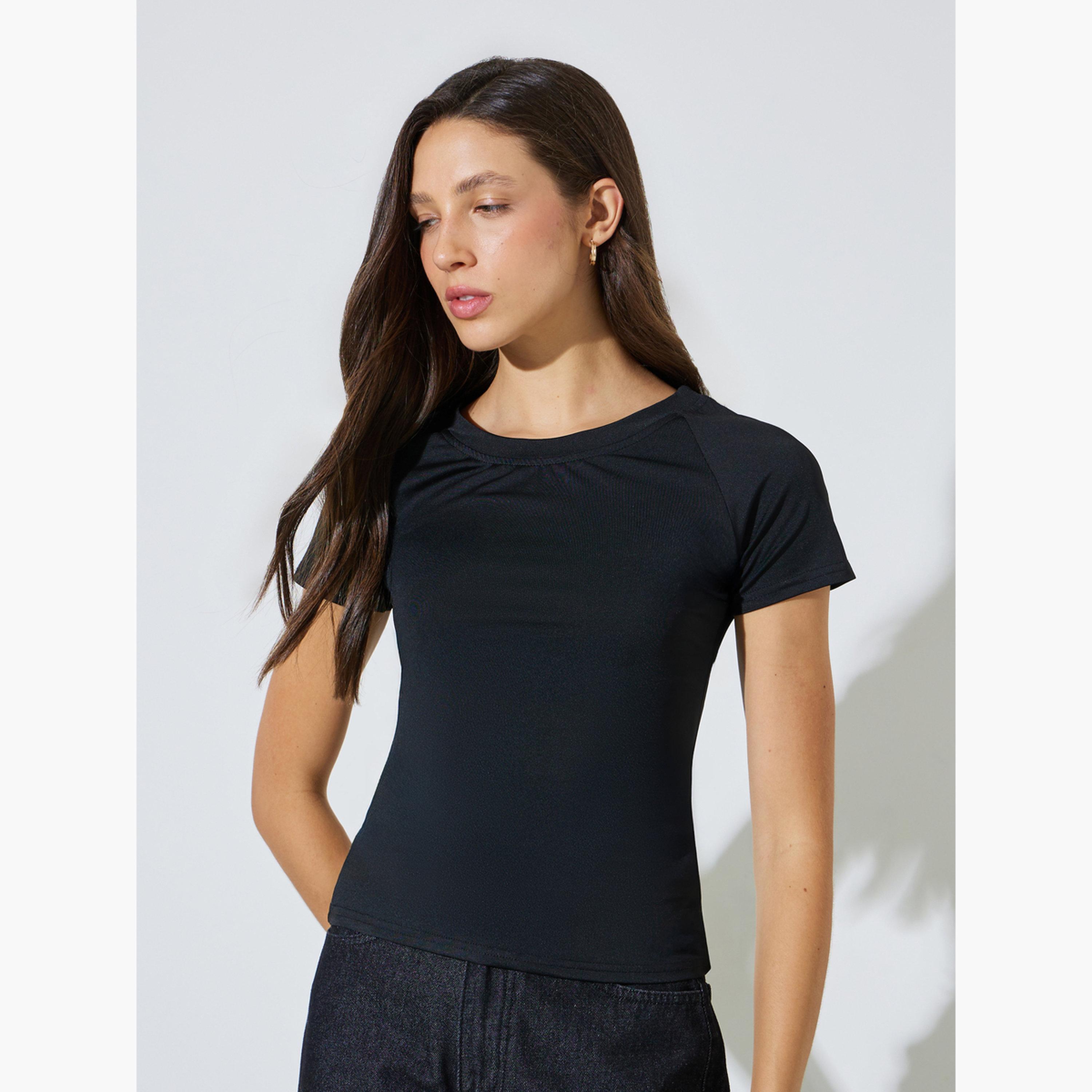 ستايلي - نيشيرت أسود بأكمام راجلان ضيقة-women-clothing-tshirts-image-1