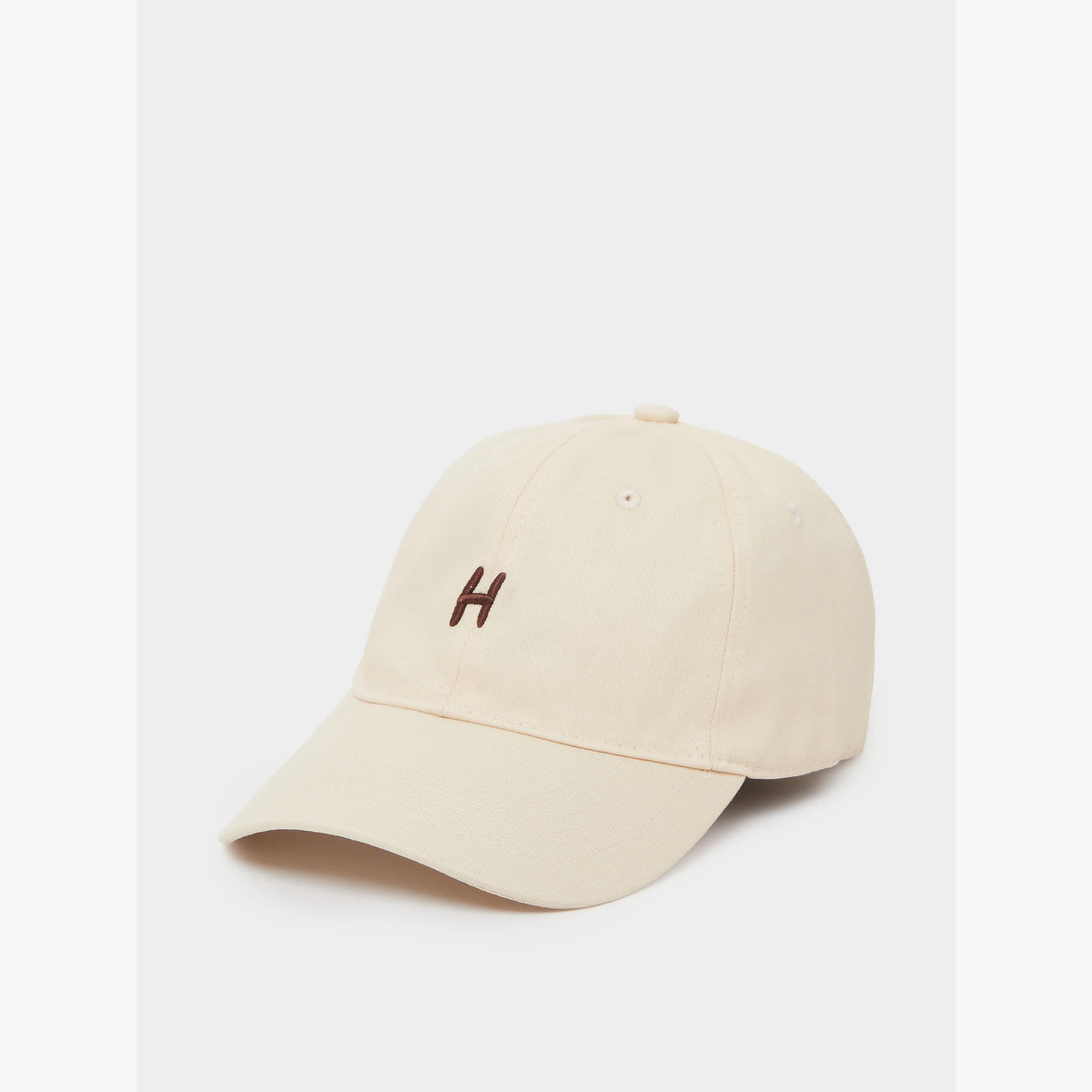 قبعة بيسبول مطرزة بحرف اتش-men-caps-image-1
