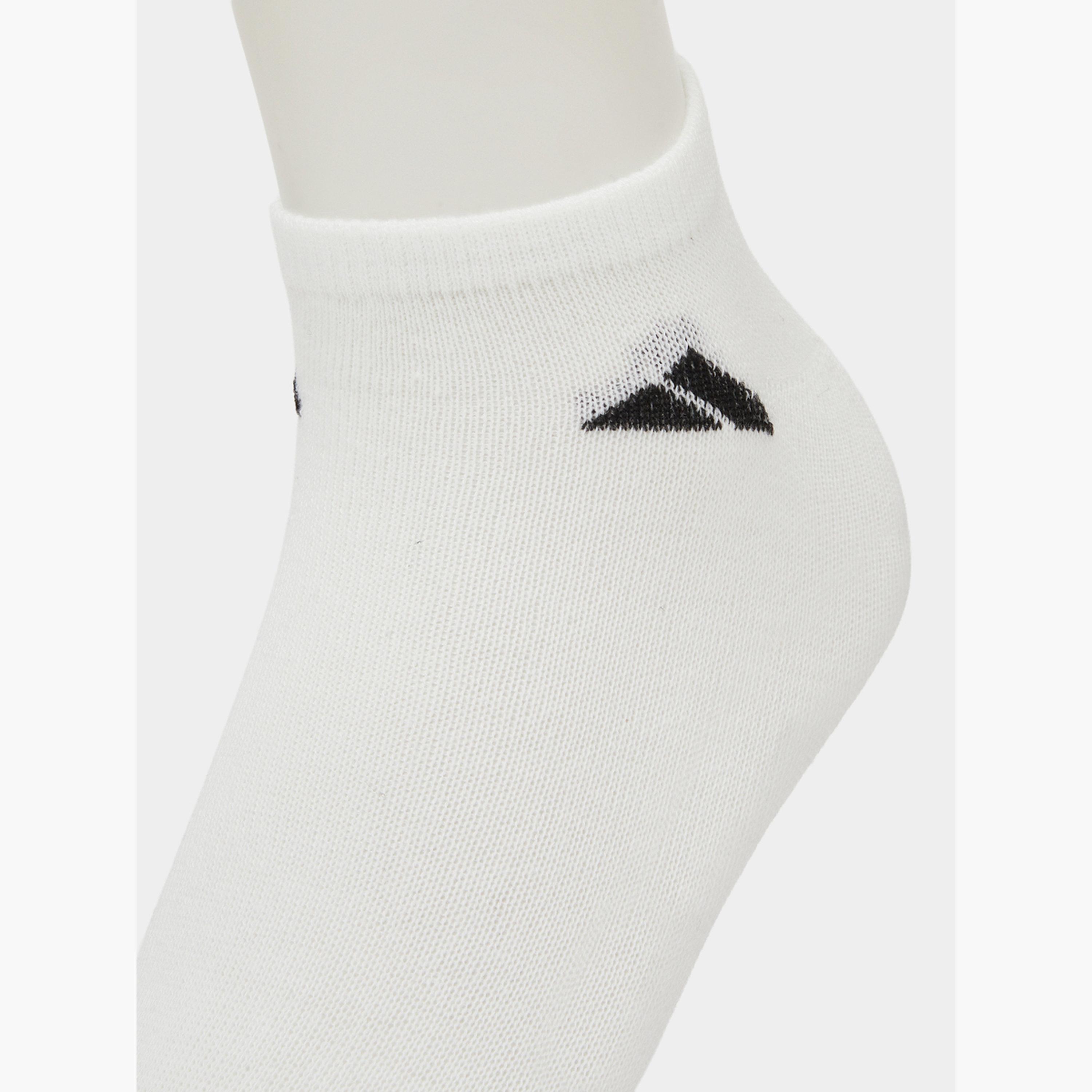 طقم من 3 جوارب بطول الكاحل بتفاصيل متباينة-men-socks-image-5