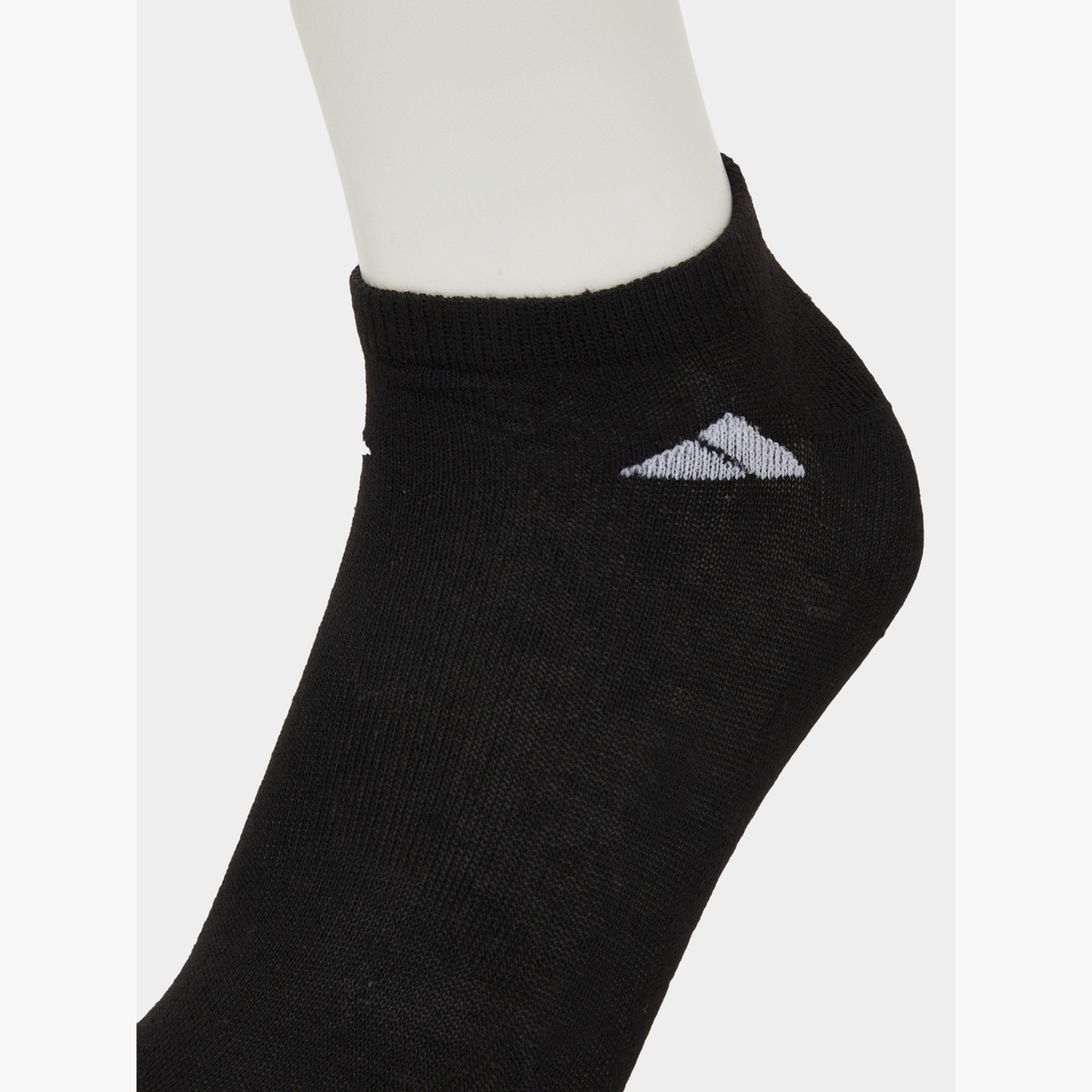 طقم من 3 جوارب بطول الكاحل بتفاصيل متباينة-men-socks-image-7
