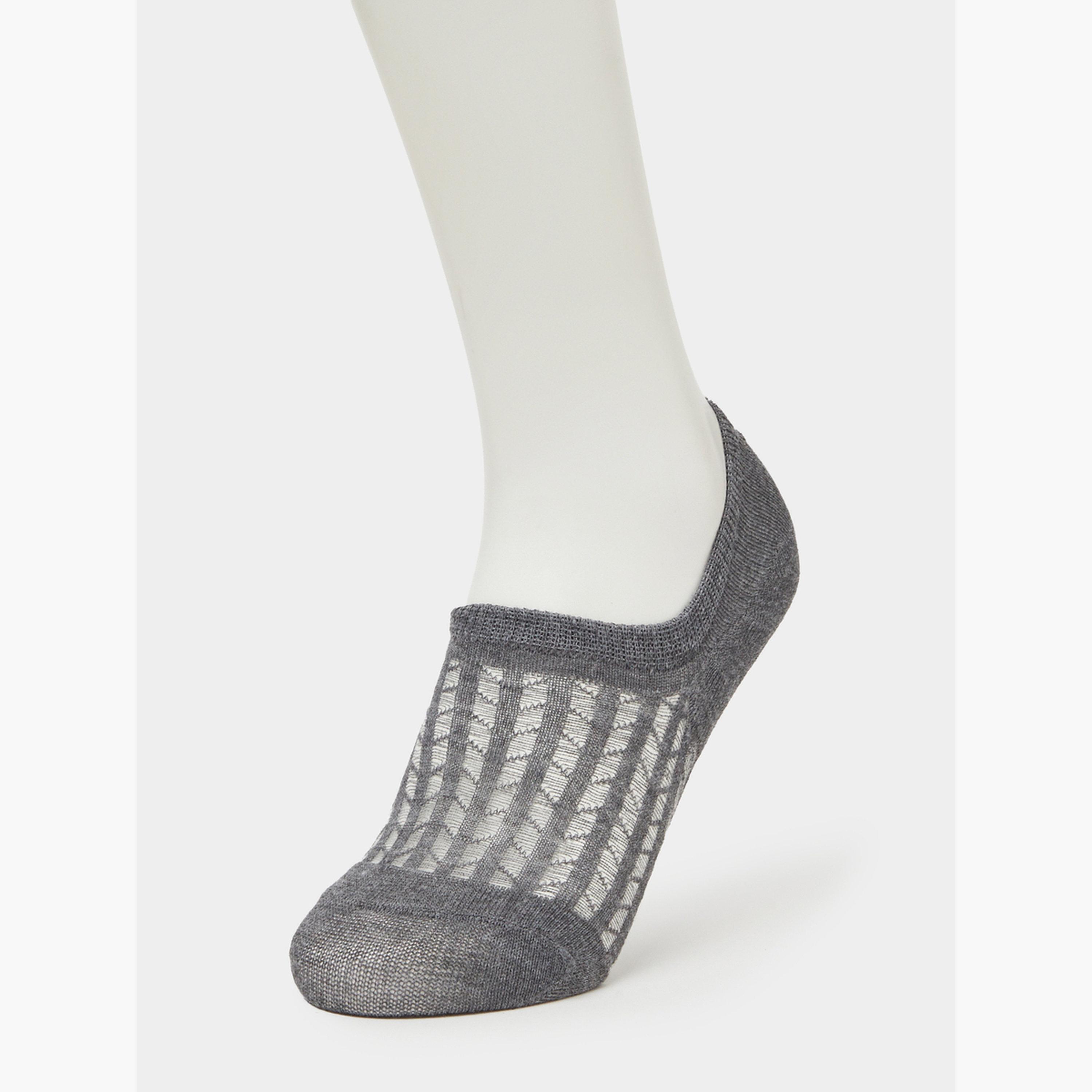 طقم من 3 جوارب خفيفة ومسامية-men-socks-image-2