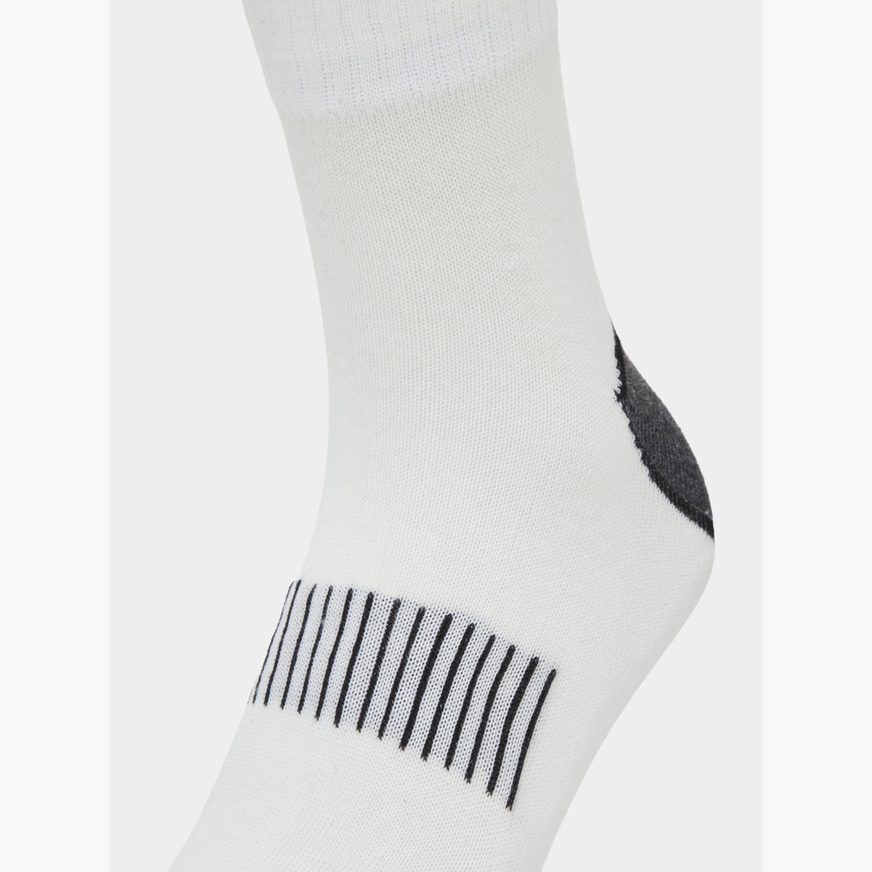 طقم من 5 جوارب بطول الكاحل بتفاصيل متباينة-men-socks-image-5