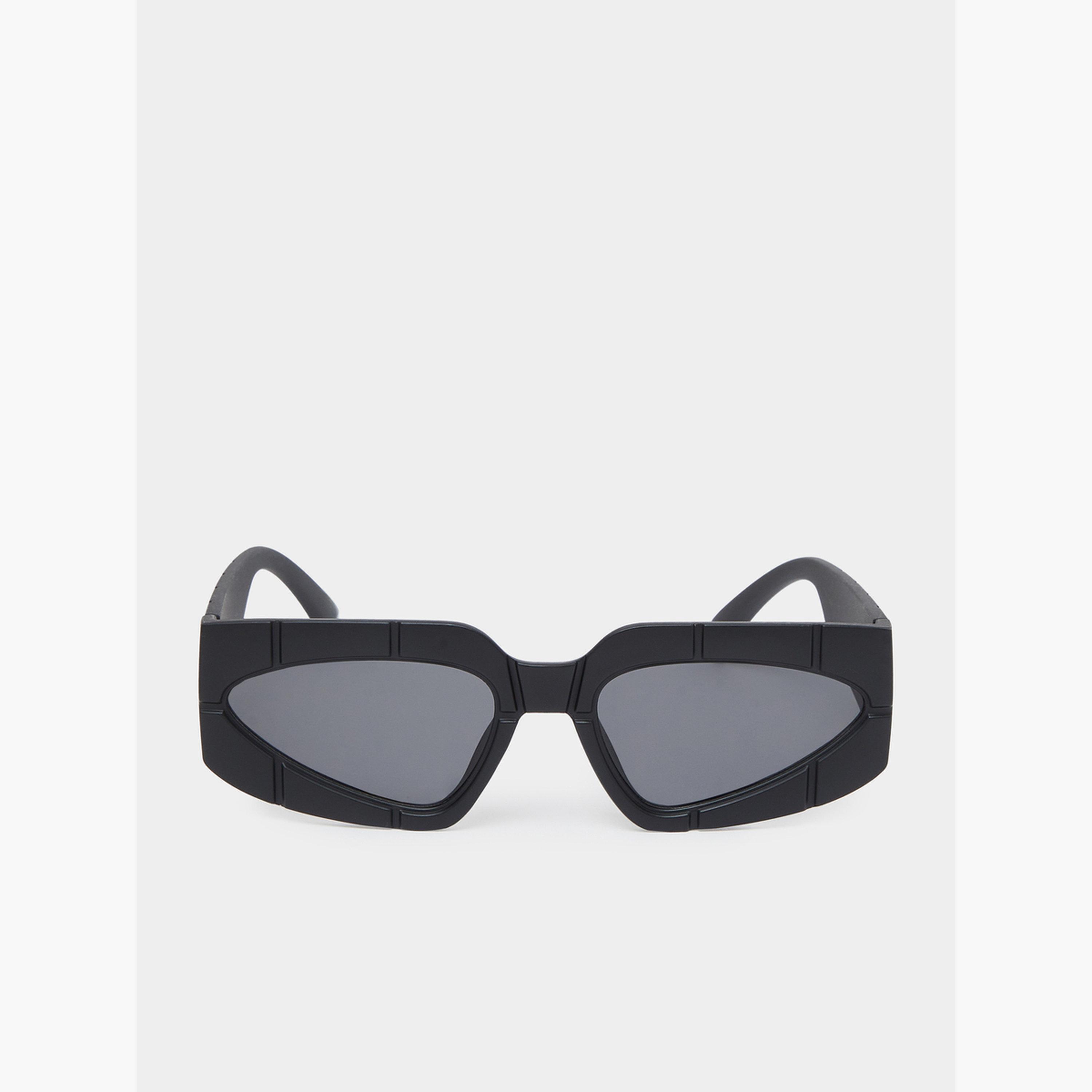 نظارة شمسية أسود بإطار مثلث-men-sunglasses-image-3