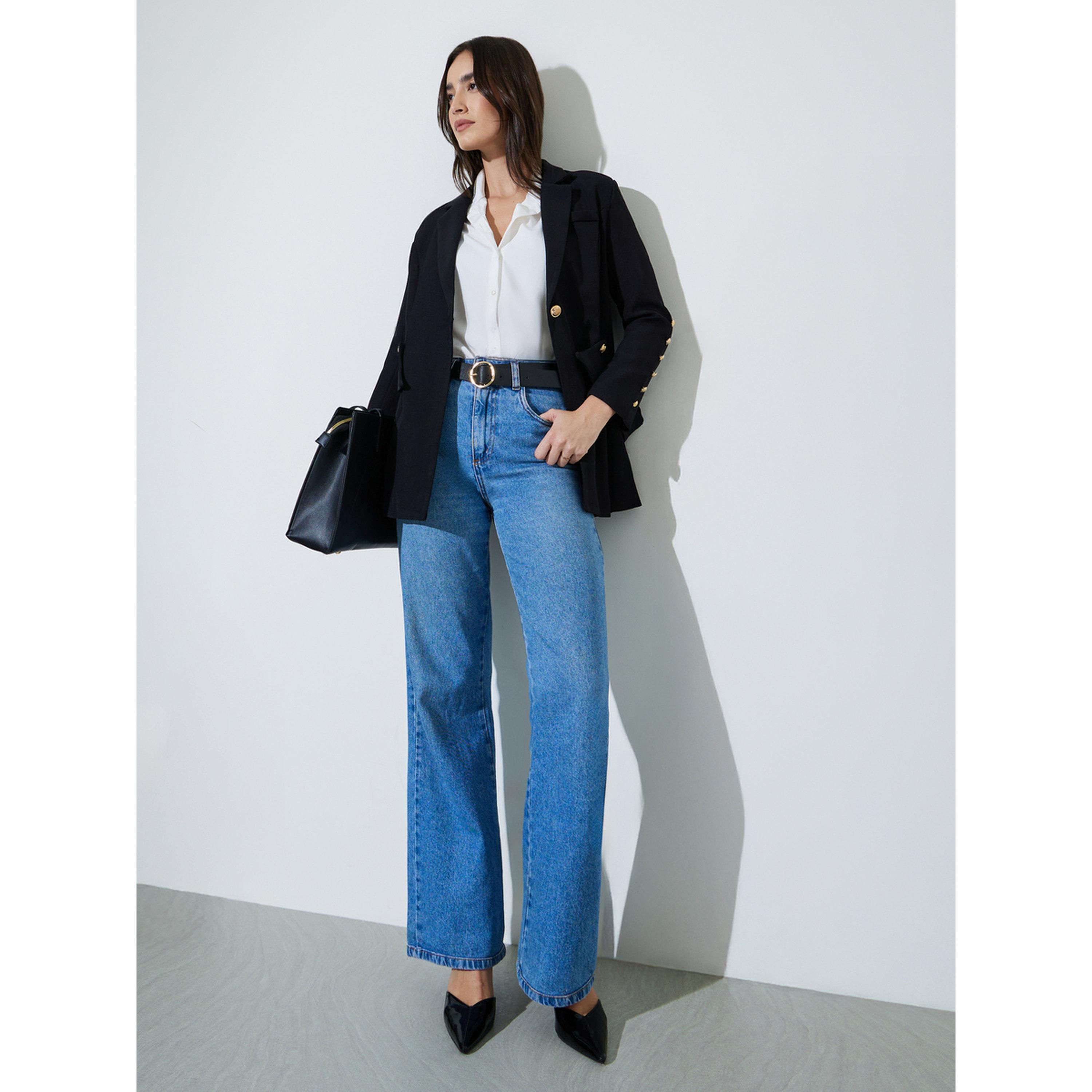 بليزر بتفاصيل أزرار وقصة ضيقة بلون سادة-women-clothing-coatsandjackets-blazers-image-2