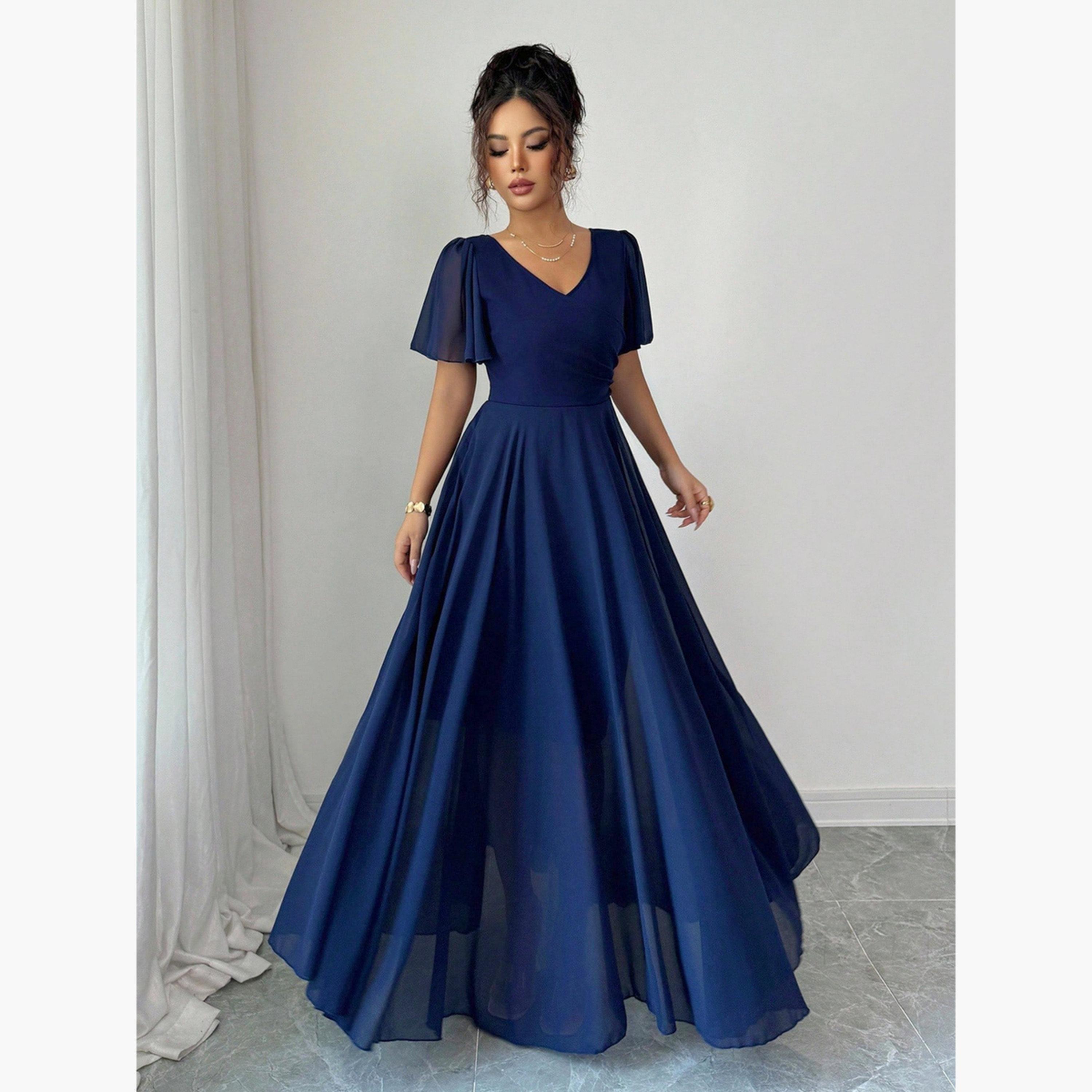 تيك تو - فستان ماكسي أزرق داكن بياقة على شكل حرف V وقصة واسعة من الأسفل-women-clothing-dresses-image-1
