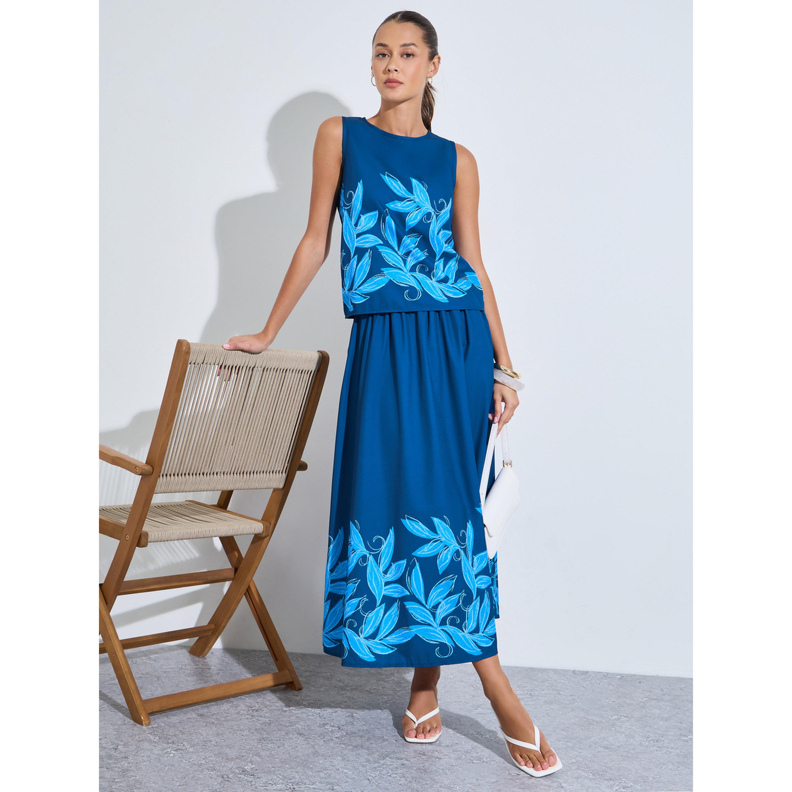 مجموعة من تنورة طويلة بحافة واسعة وبلوزة بدون أكمام بطبعة زهور باللون الأزرق-women-clothing-coordsets-image-3