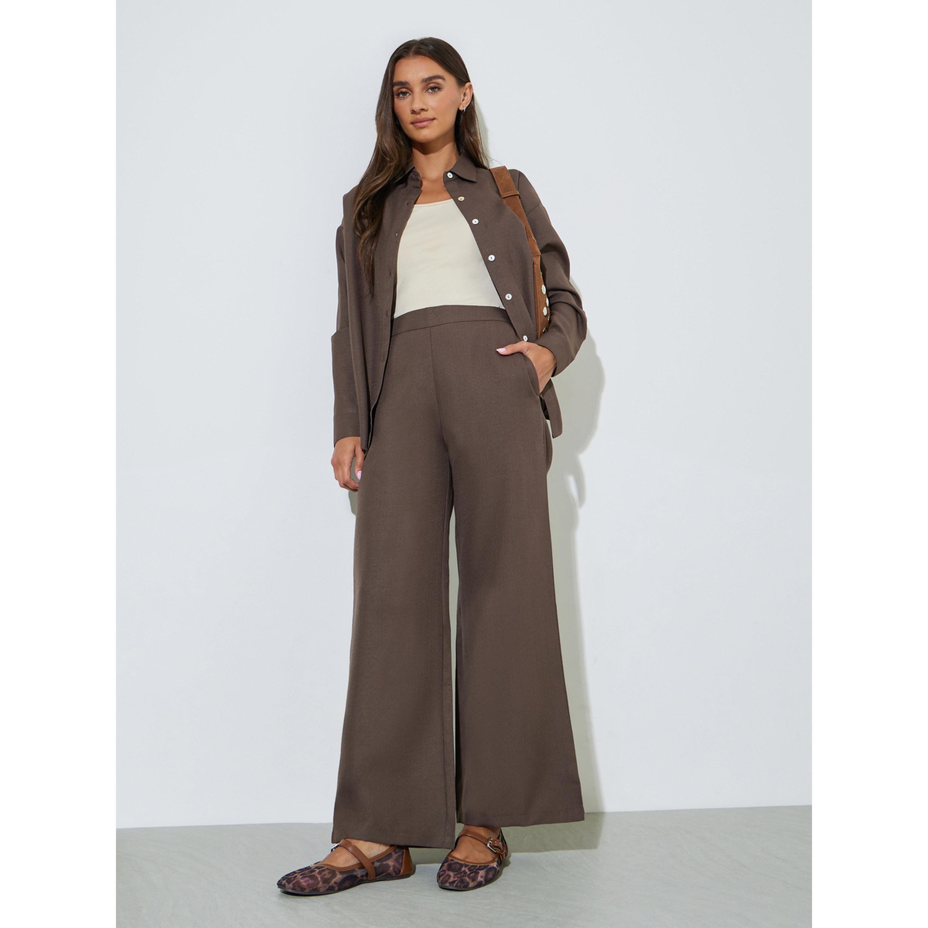 بلوزة واسعة سادة بأكمام طويلة وأزرار باللون البني-women-clothing-shirtsandblouses-shirts-image-2
