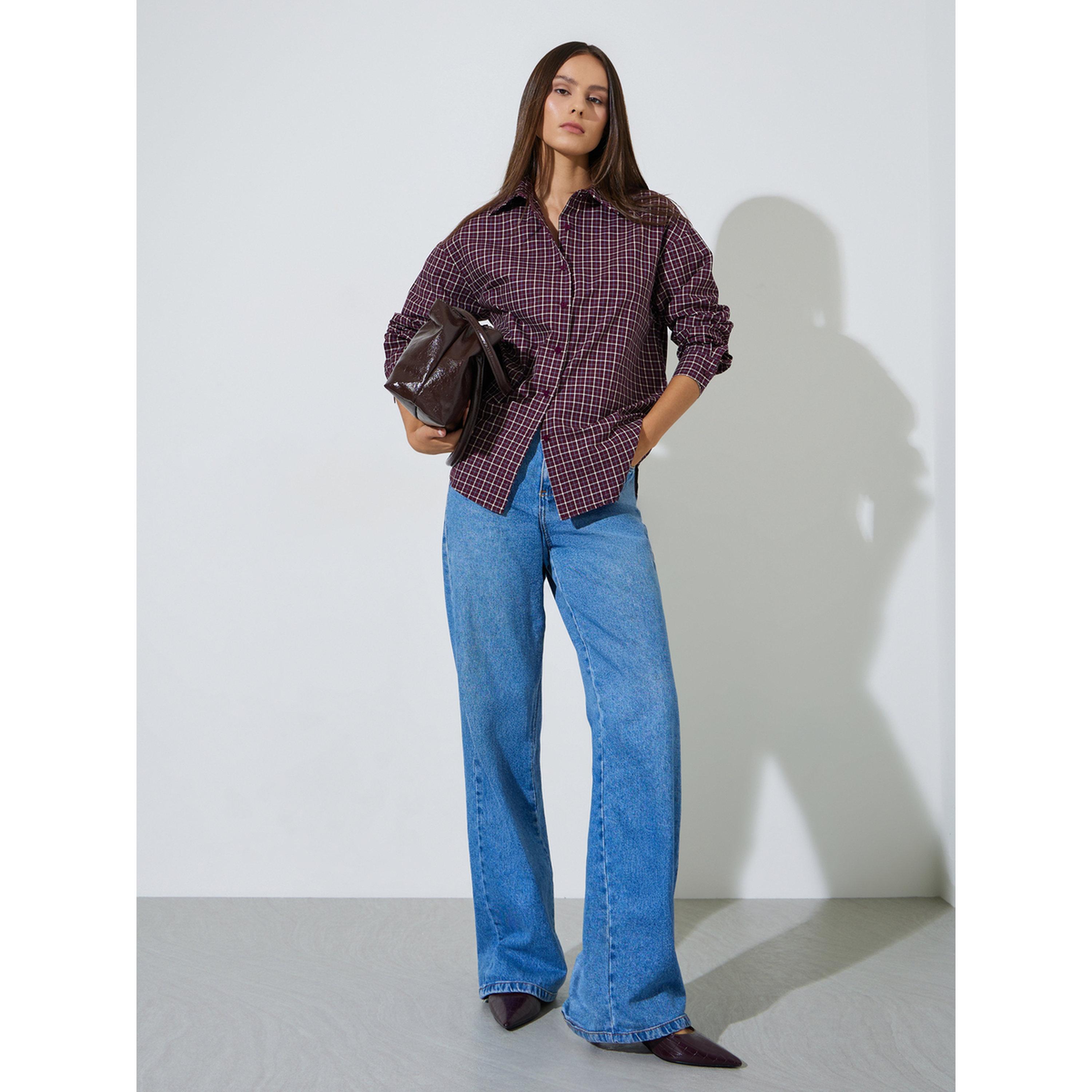 ستايلي - قميص طويل واسع بنقشة مربعات باللون العنابي-women-clothing-shirtsandblouses-shirts-image-2