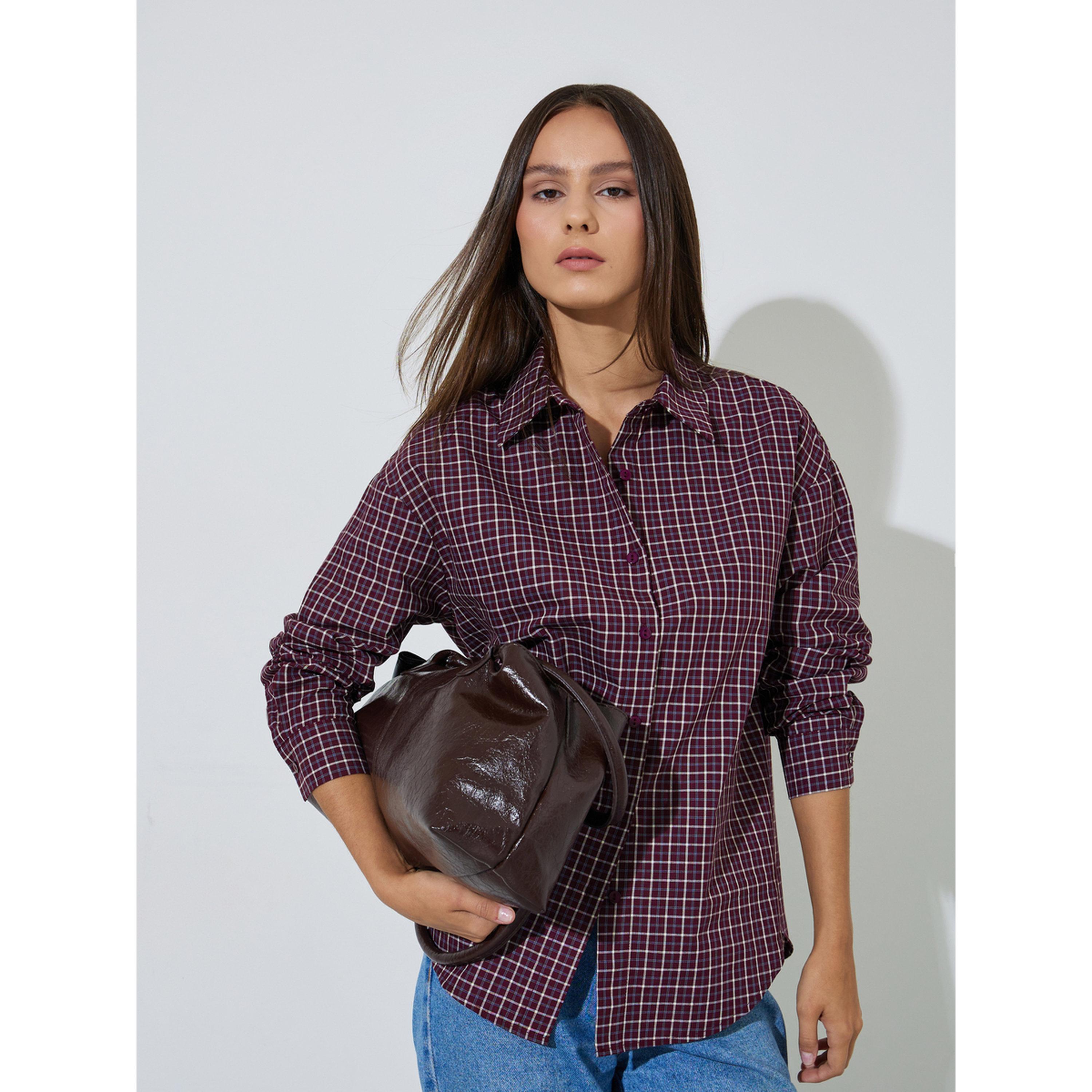 ستايلي - قميص طويل واسع بنقشة مربعات باللون العنابي-women-clothing-shirtsandblouses-shirts-image-3