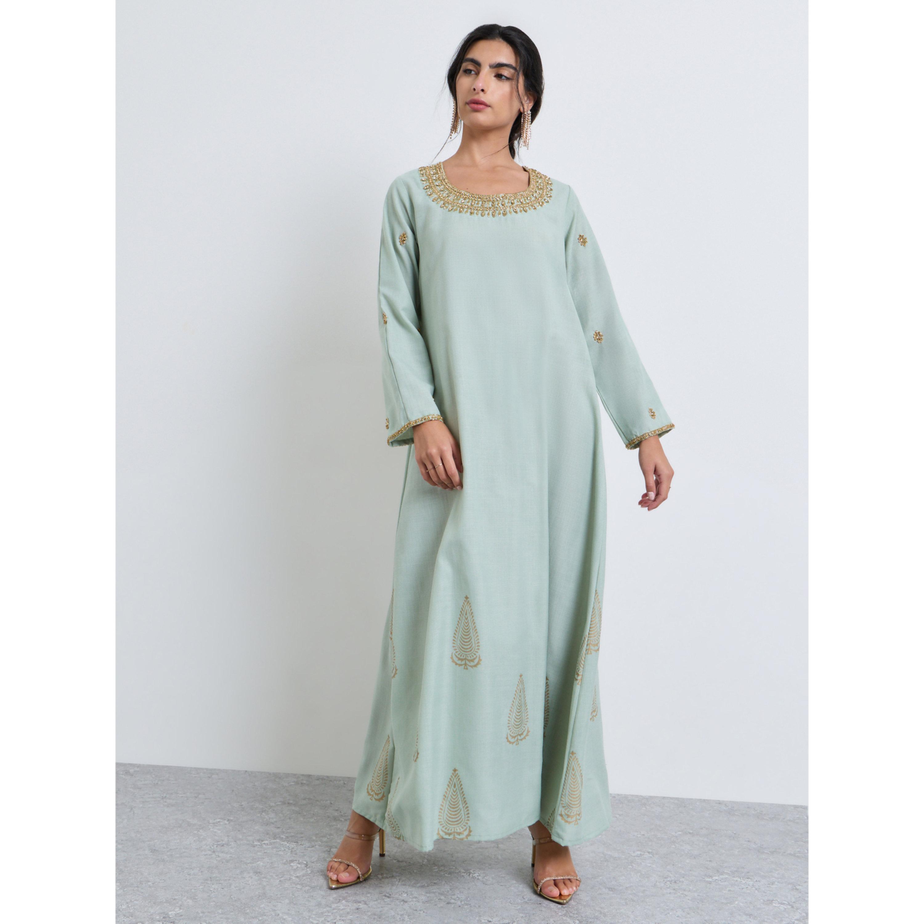 Amirah X Styli Green Embellished Linen Slub Jalabiya-women-arabicclothing-jalabiyas-image-3