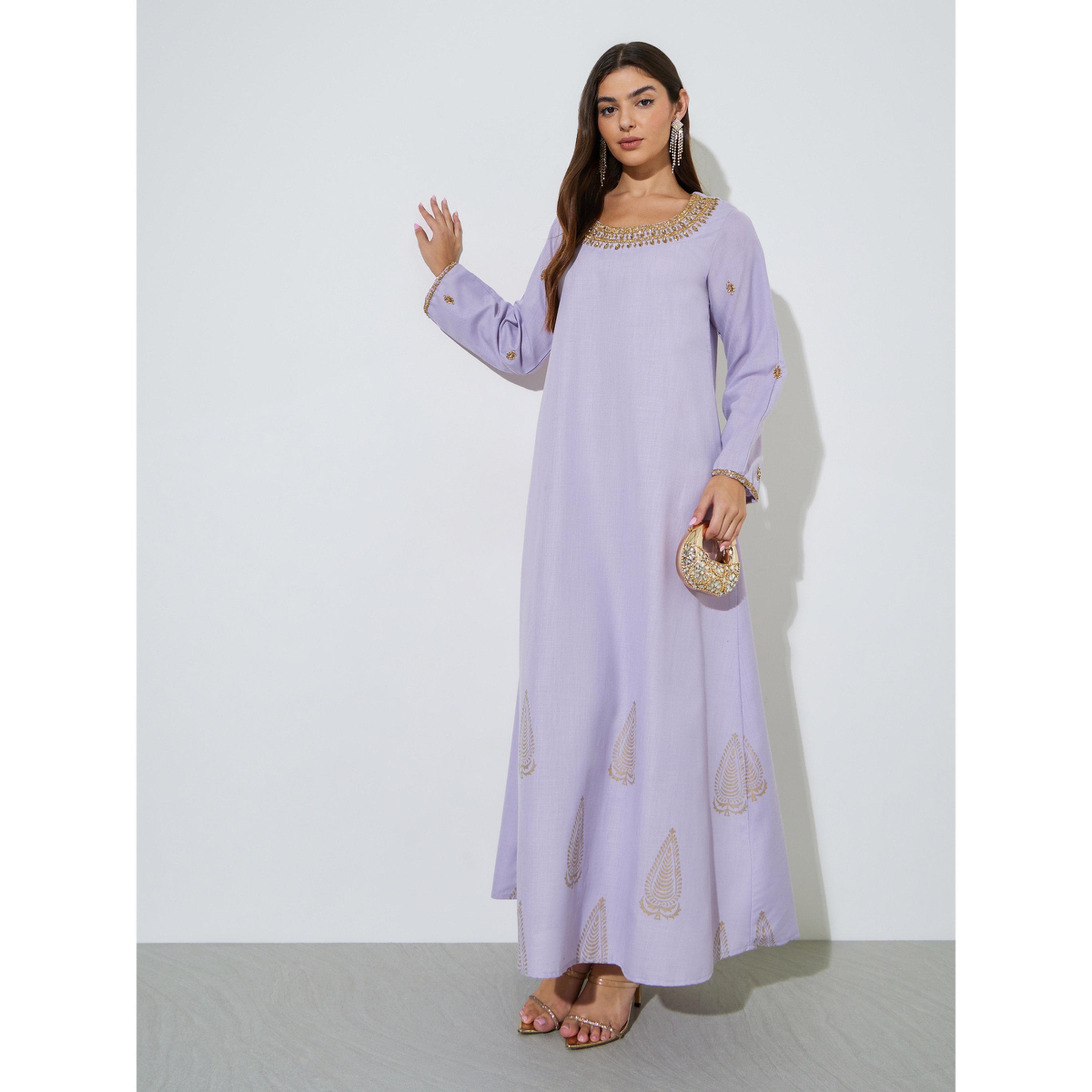 Amirah X Styli Lilac Long Sleeves Round Neck Jalabiya with Gold Embroidery-women-arabicclothing-jalabiyas-image-1