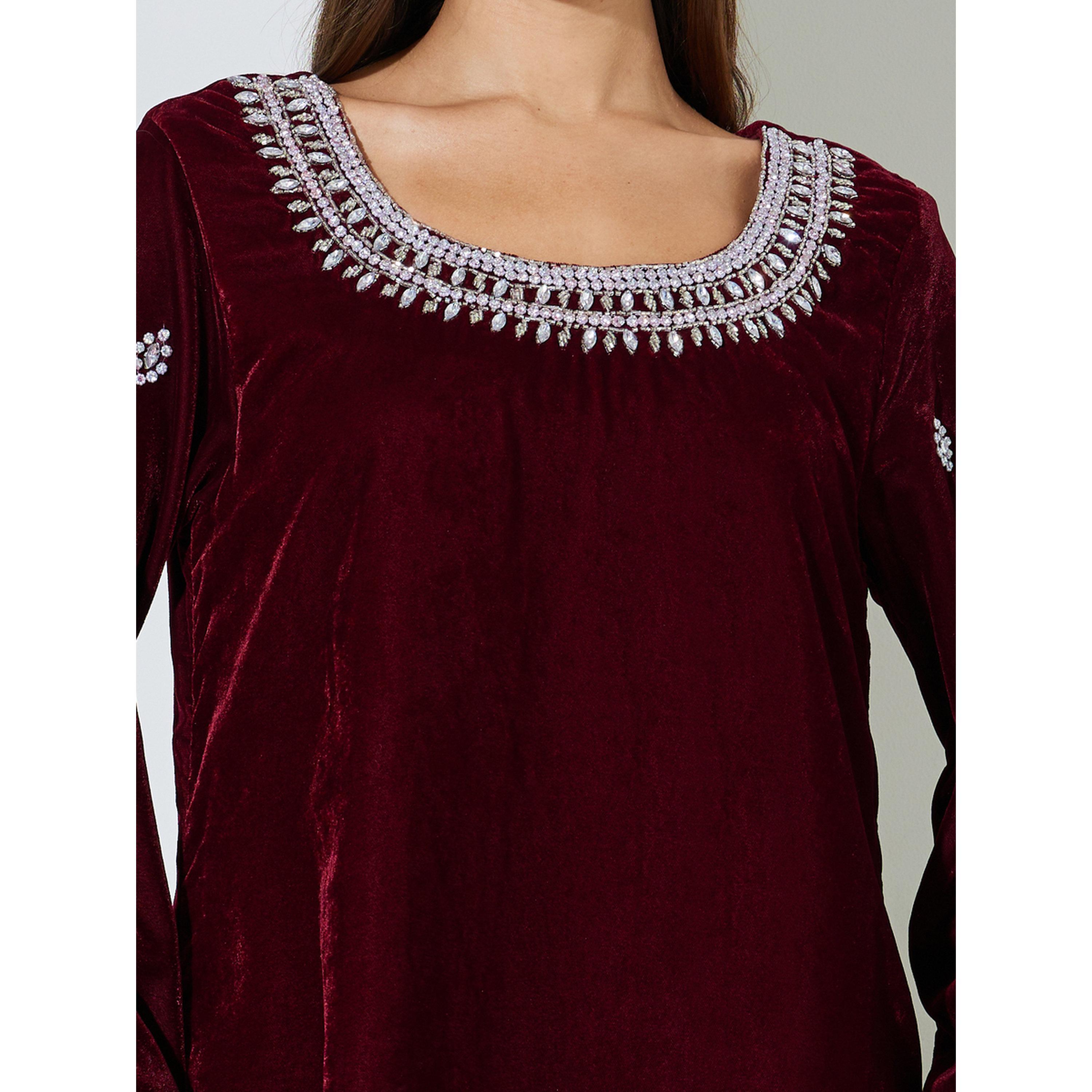 اميرة × ستايلي - جلابية مخملية مزينة بأحجار الراين بلون برغندي-women-arabicclothing-jalabiyas-image-4