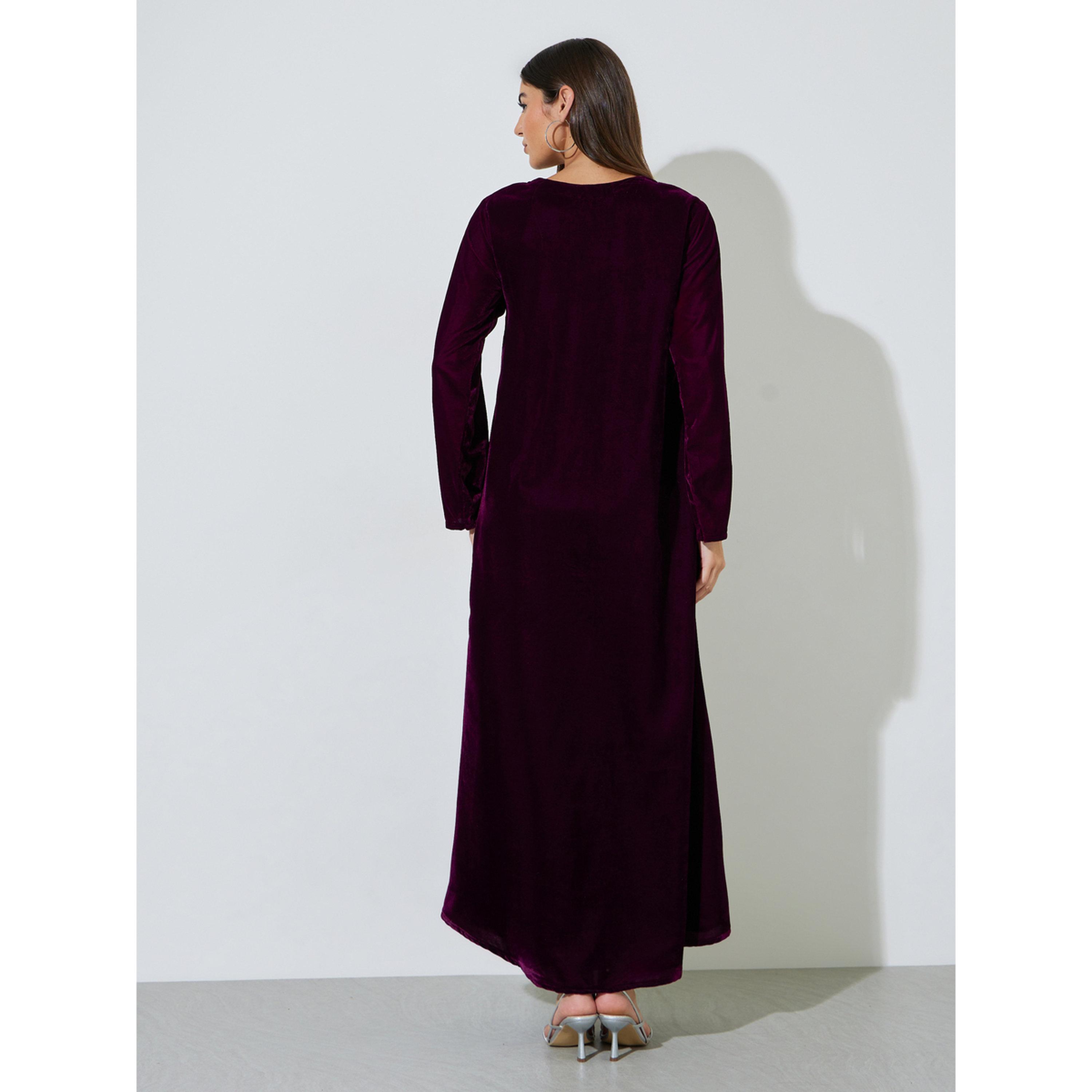 Amirah X Styli Purple Long Sleeves Velvet Jalabiya with Intricate Hand Embroidery-women-arabicclothing-jalabiyas-image-3